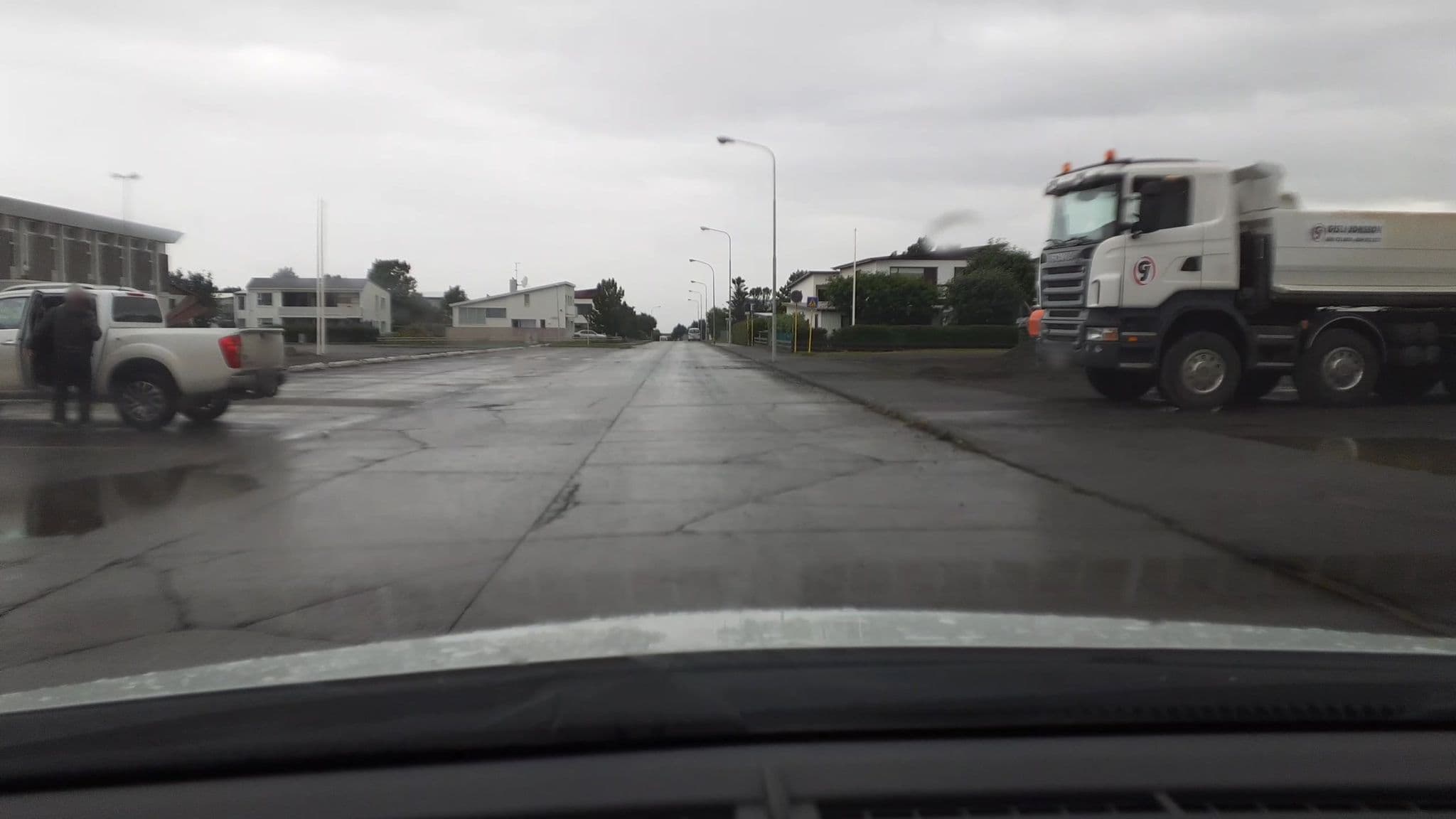Street view near Birta Guesthouse, Akranes — © kjarrval (CC BY-SA · Mapillary)