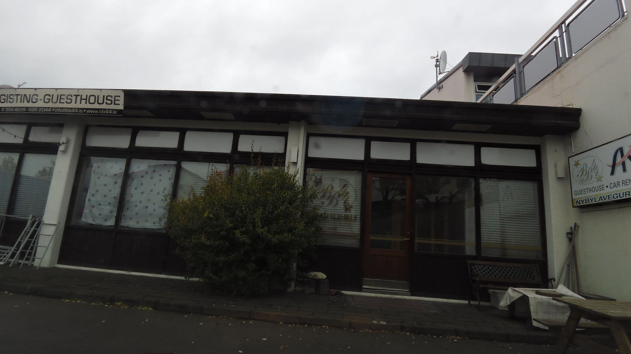 Street view near BB 44, Kópavogur — © stalfur (CC BY-SA · Mapillary)