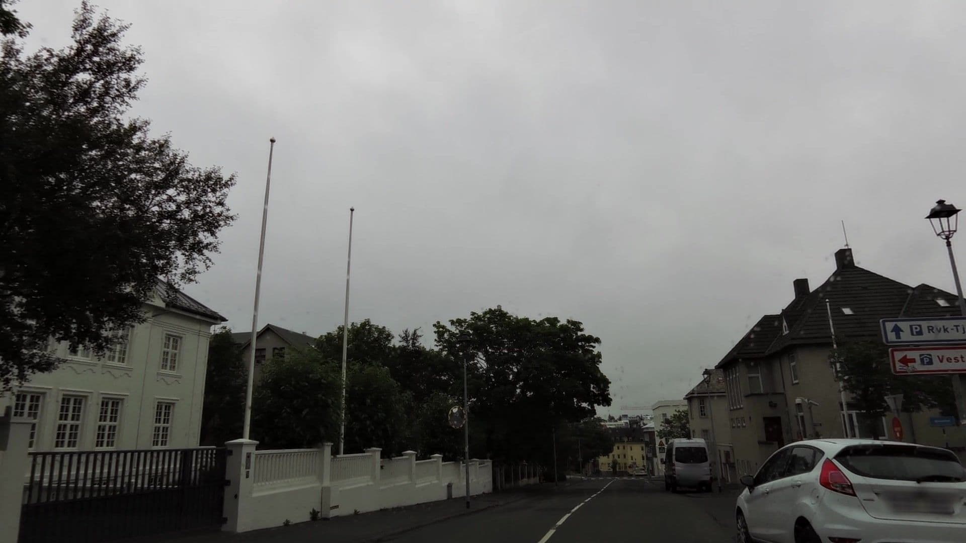 Street view near Icelandica, Seltjarnarnes — © kjarrval (CC BY-SA · Mapillary)