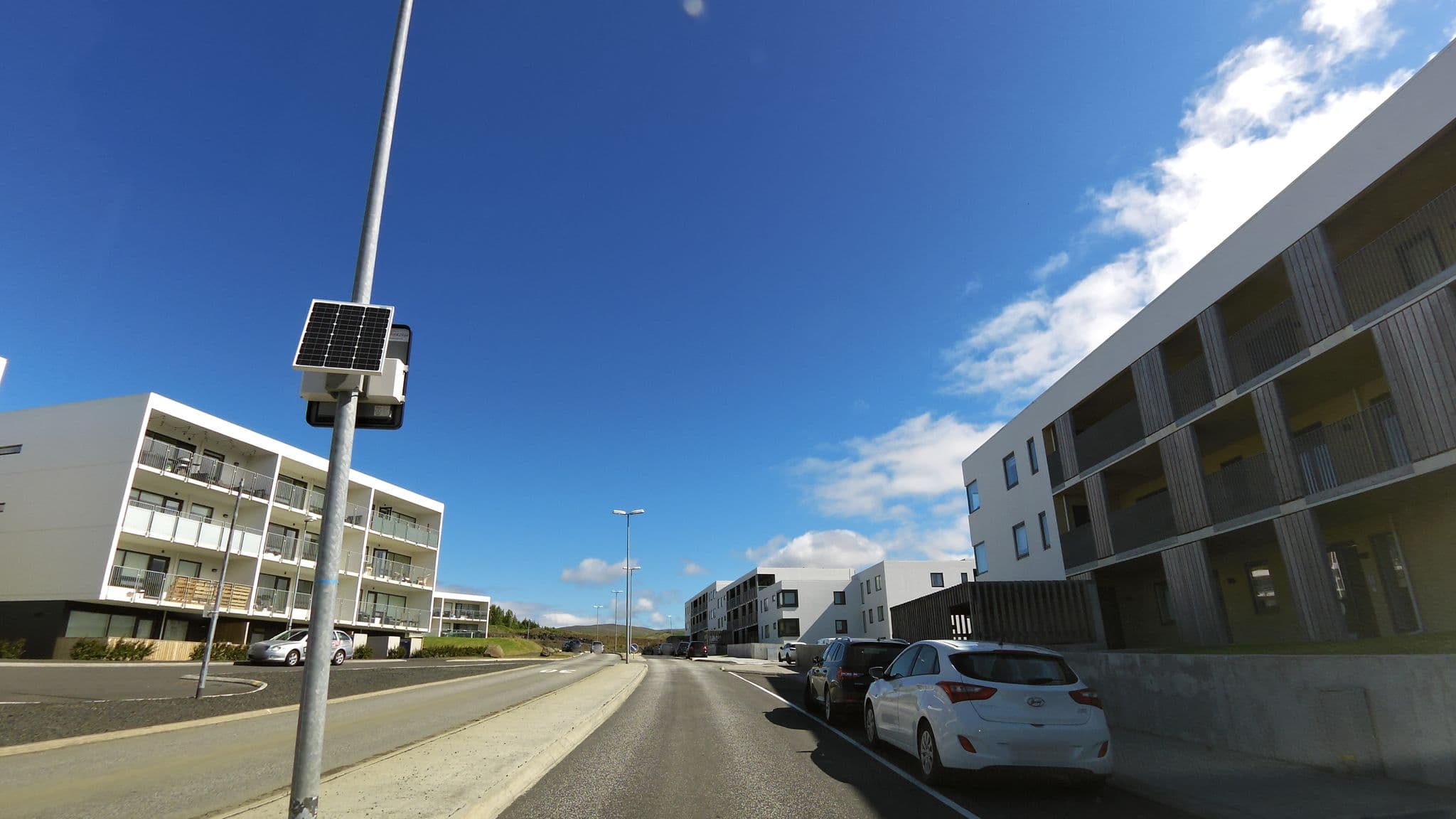 Street view near helgafell, Mosfellsbær — © stalfur (CC BY-SA · Mapillary)