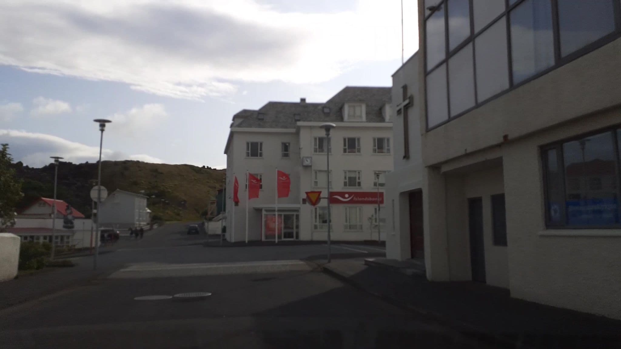 Street view near country hotel anna, Vestmannaeyjar — © kjarrval (CC BY-SA · Mapillary)