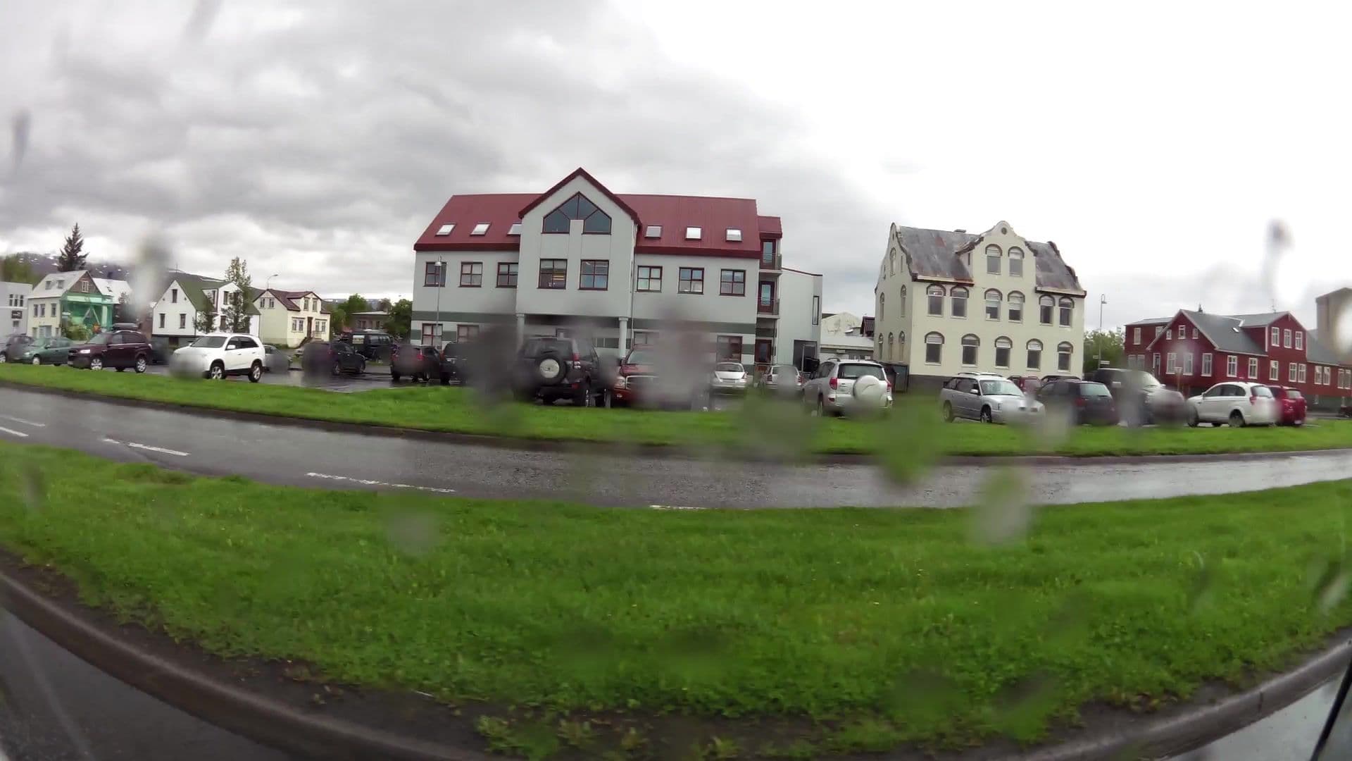Street view near Hrimland Apartments, Akureyri — © kaartcam (CC BY-SA · Mapillary)