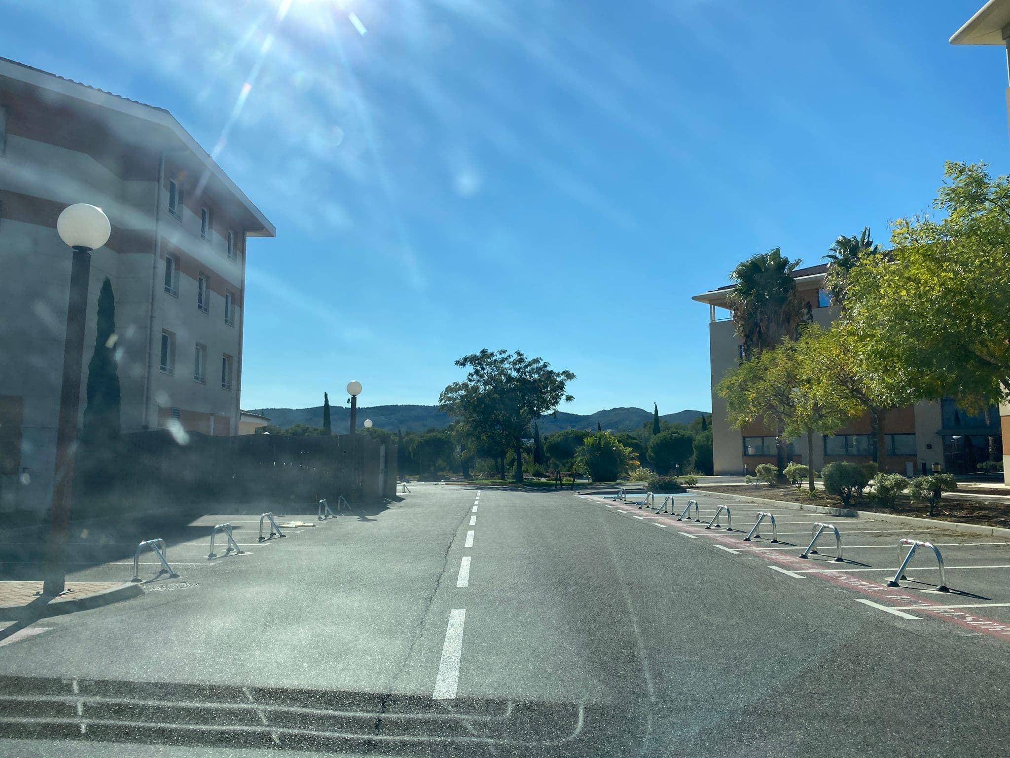 Street view near Ibis, Ceyreste — © louisettegrn (CC BY-SA · Mapillary)