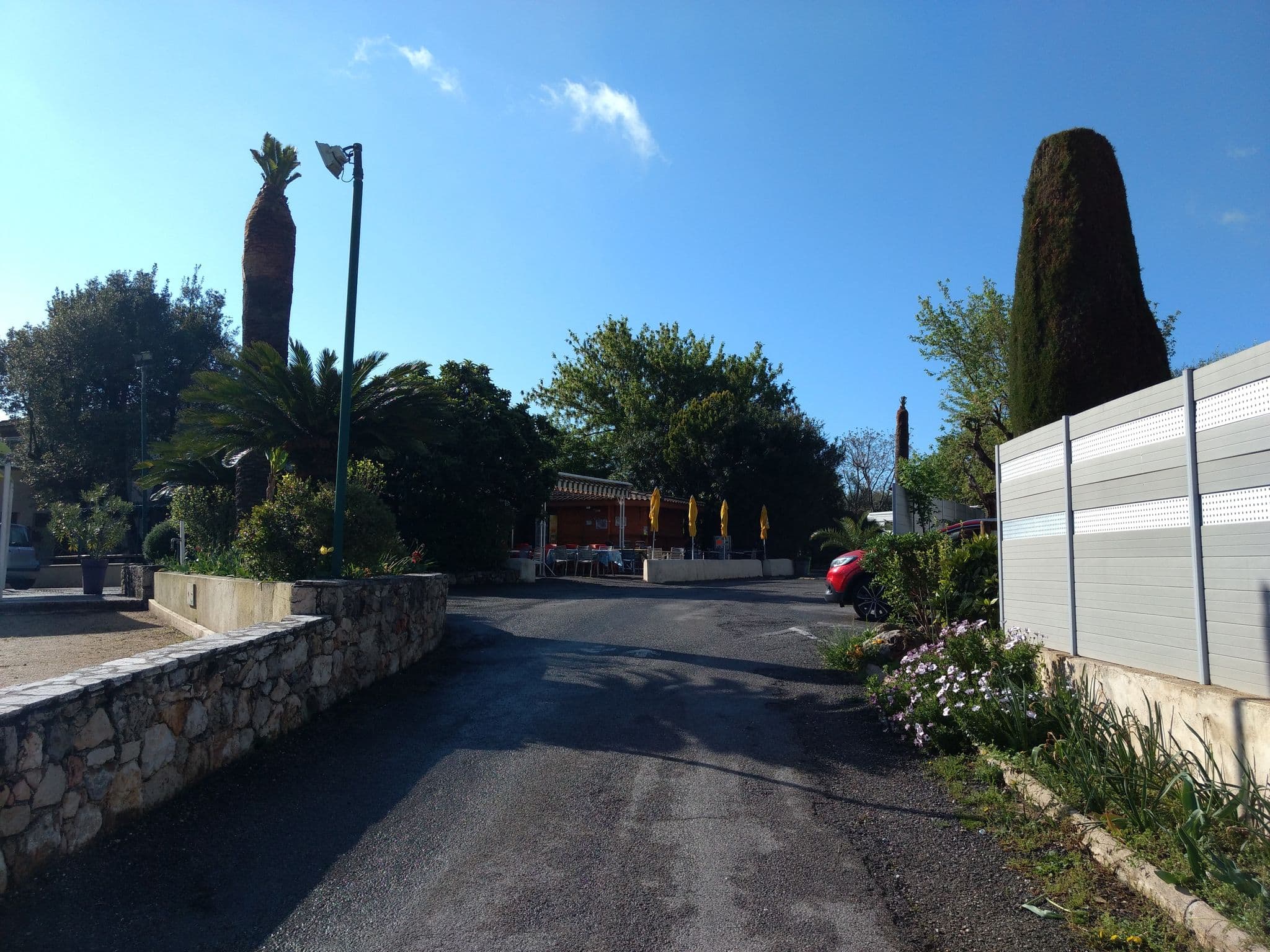 Street view near Camping Vieille Ferme, Biot — © yod4z (CC BY-SA · Mapillary)