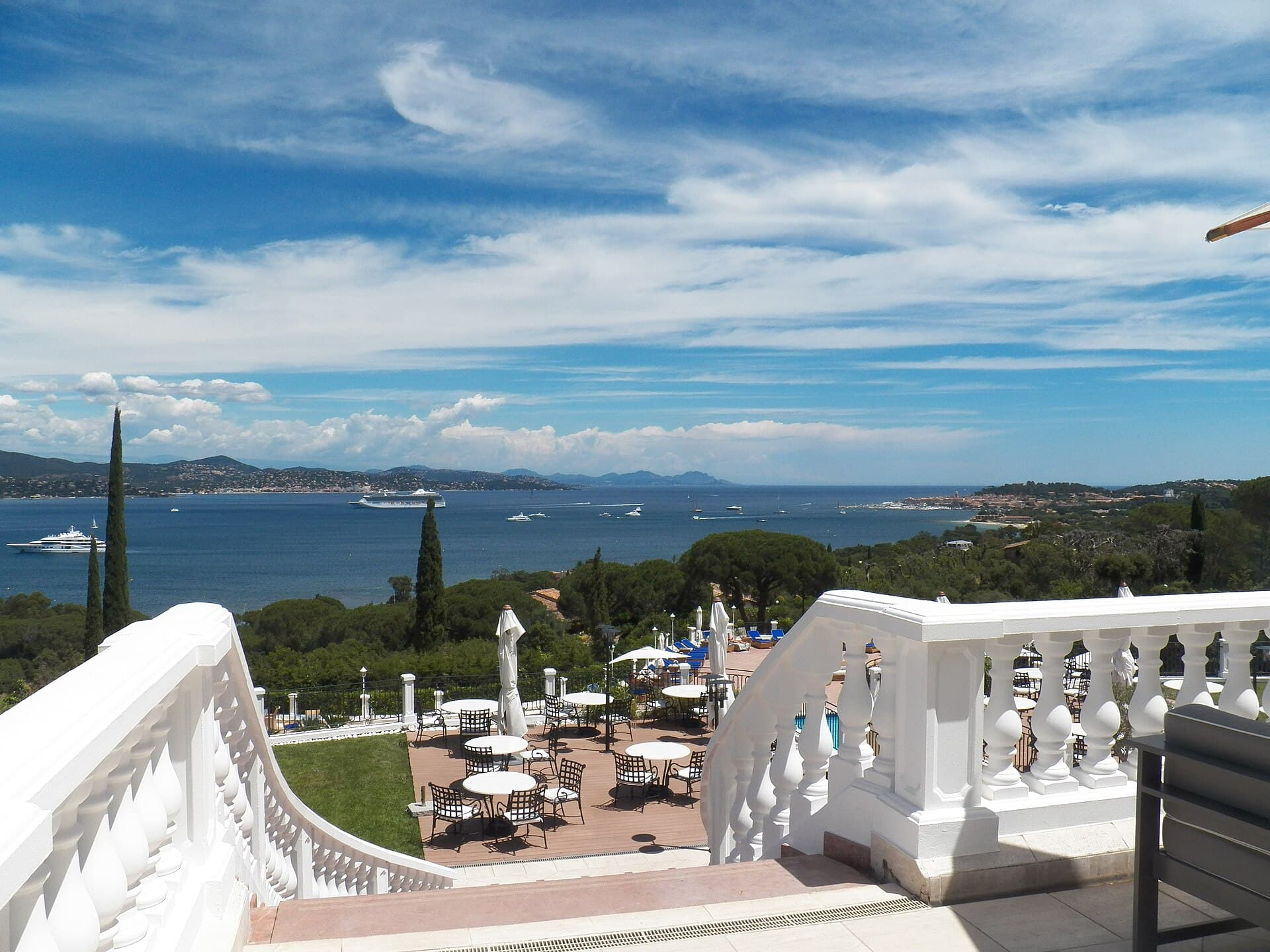 Villa Belrose (via Wikimedia Commons, CC BY-SA 4.0)