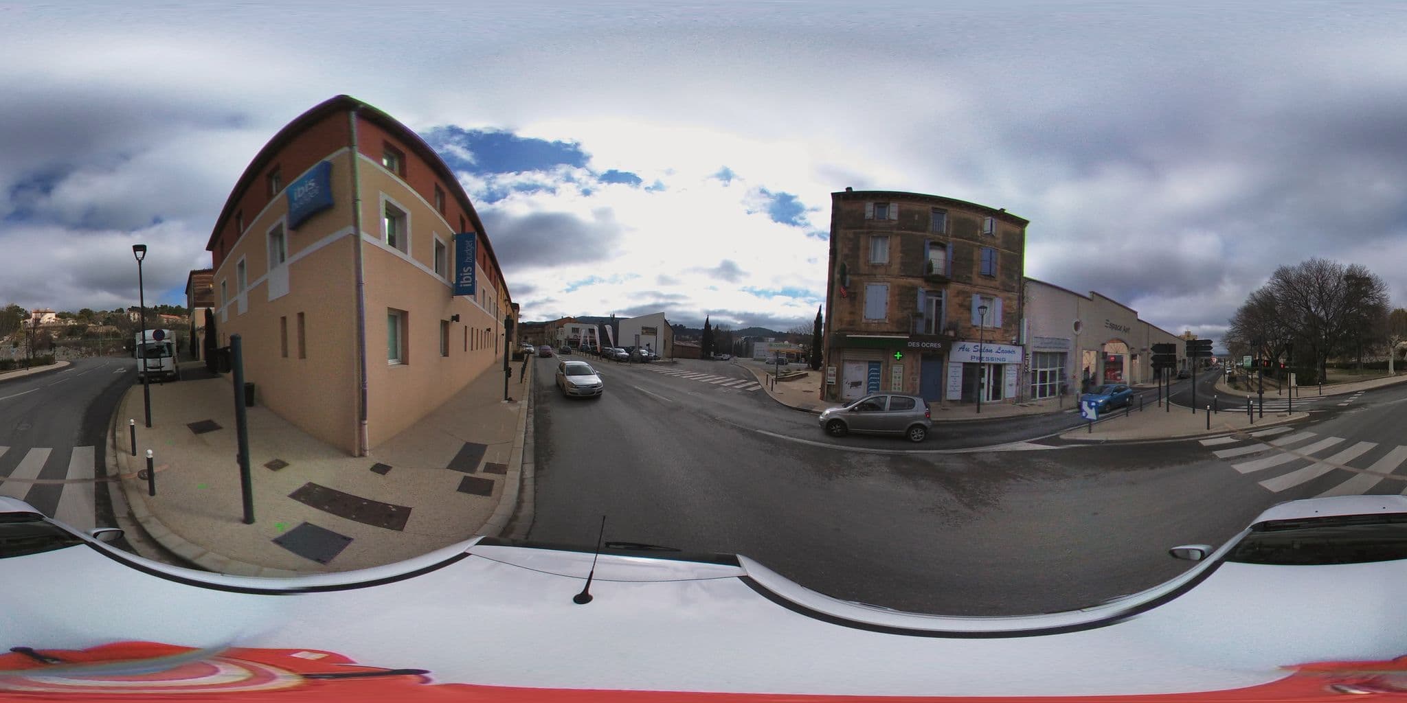 Street view near First Inn, Apt — © zimmy (CC BY-SA · Mapillary)