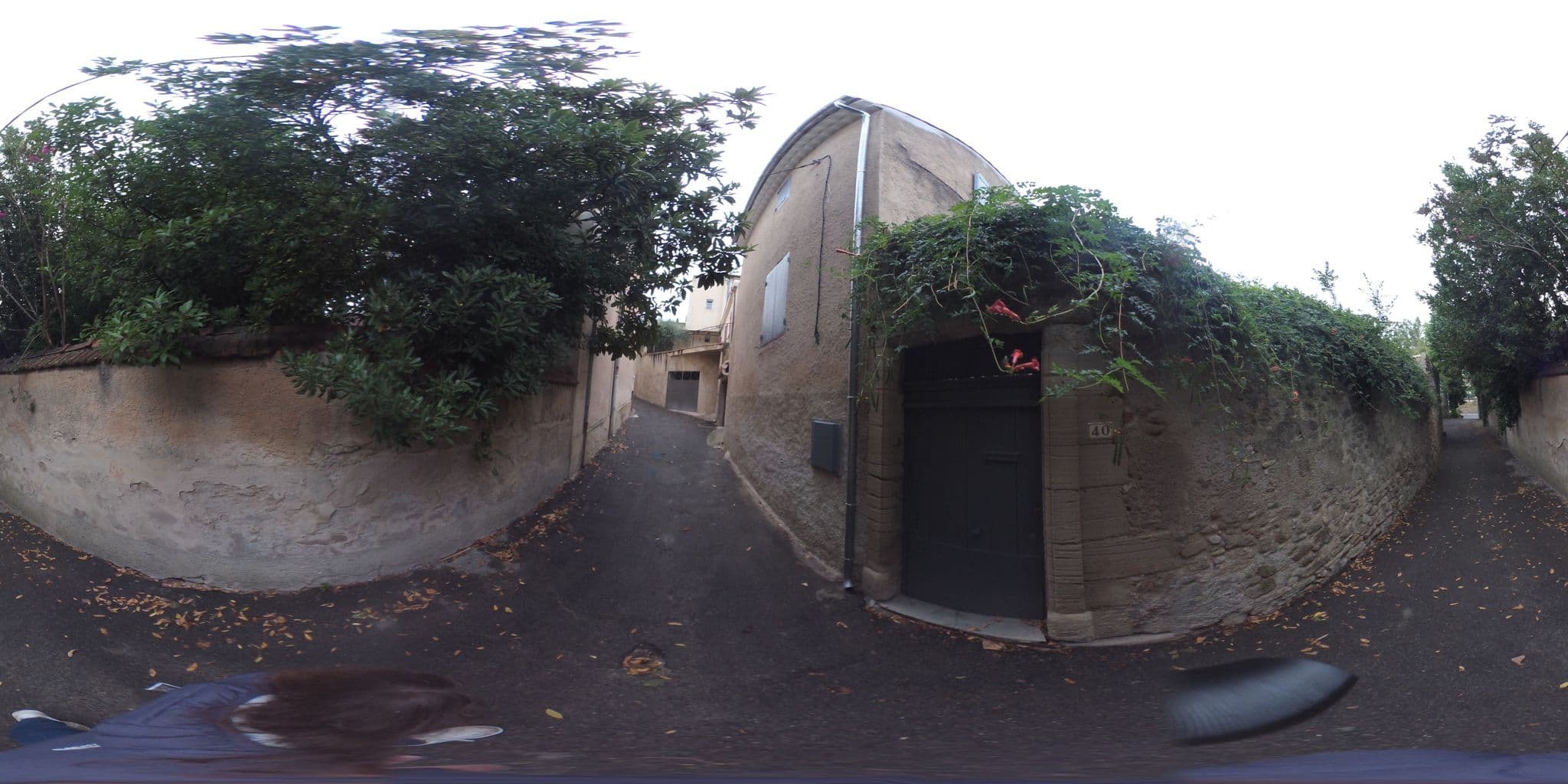 Street view near Le Château de Mazan, Mazan — © arteragence (CC BY-SA · Mapillary)