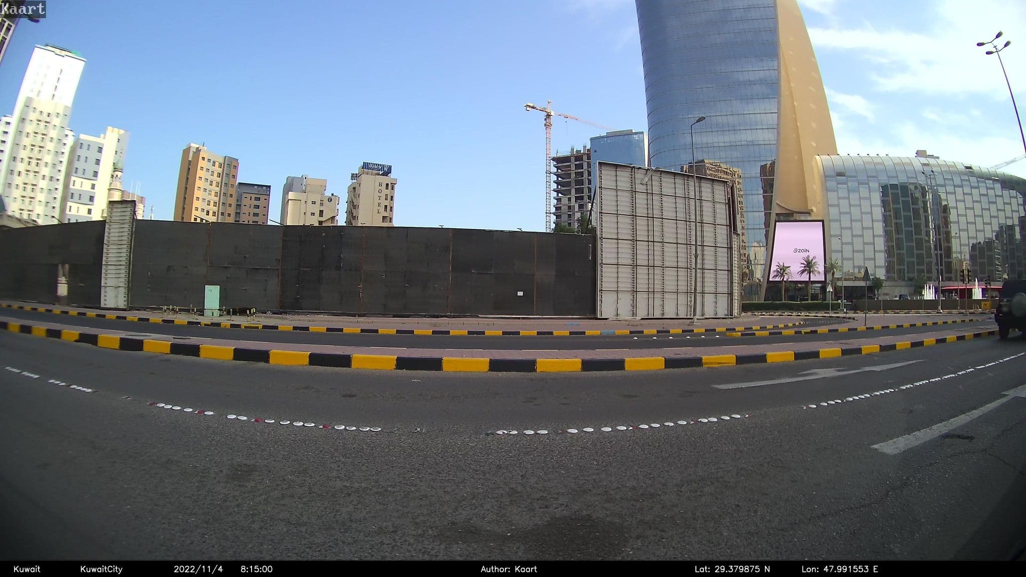 Street view near Ritz Sharq Hotel Kuwait City, Ad Dasmah — © kaart_2 (CC BY-SA · Mapillary)