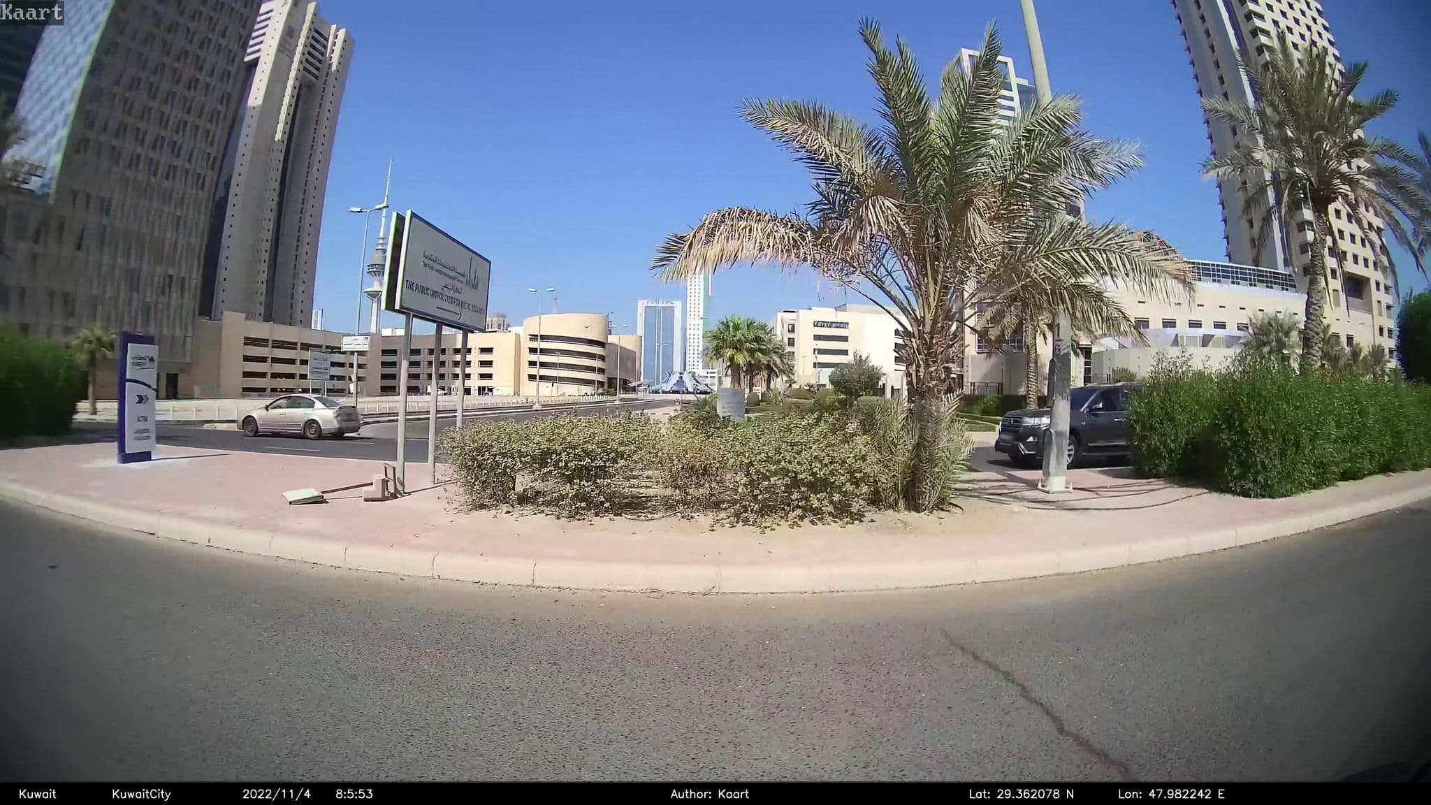 Street view near hotel, Al Murqāb — © kaart_2 (CC BY-SA · Mapillary)