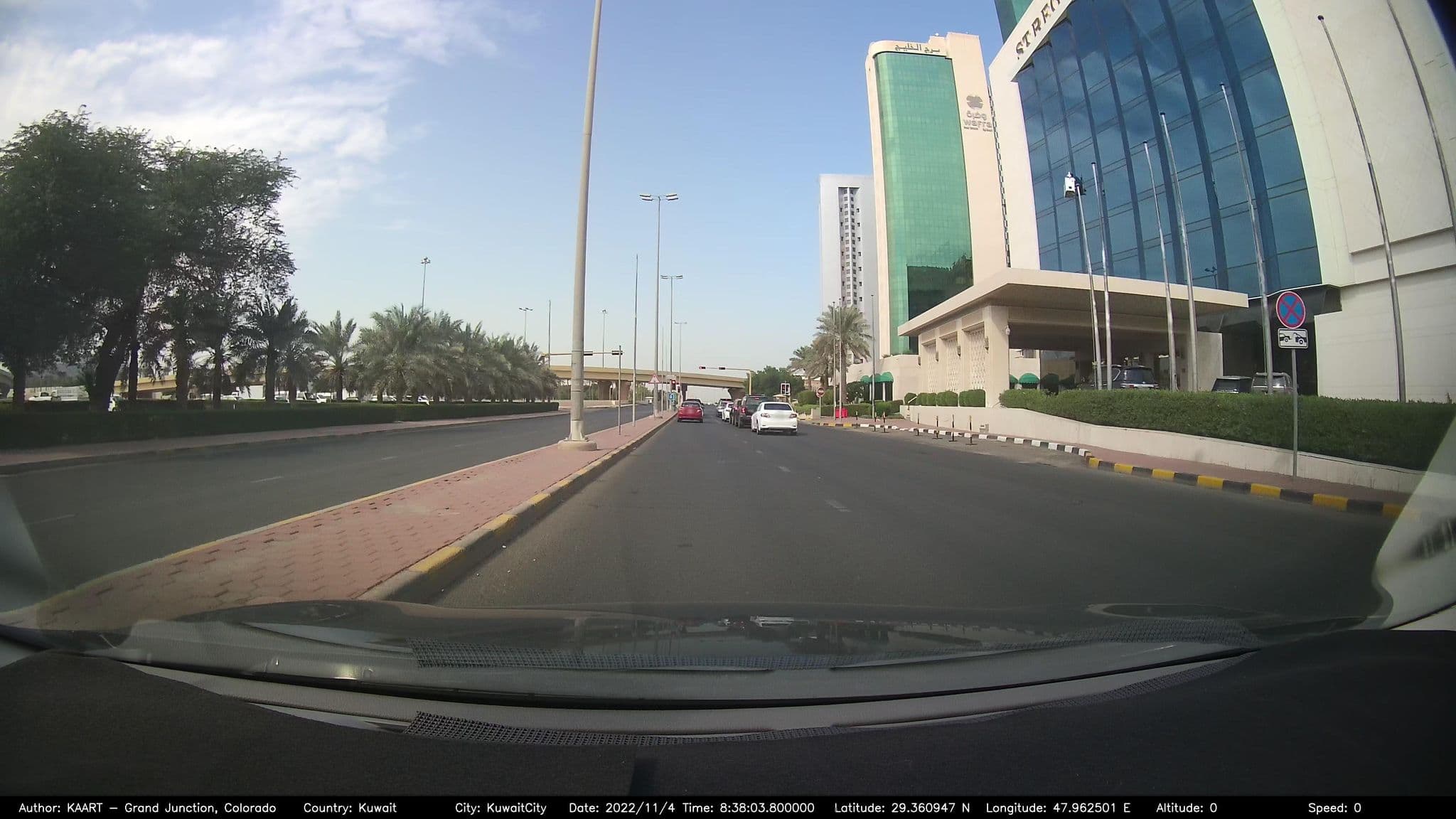 Street view near Shahrayar, Kuwait City — © kaart_2 (CC BY-SA · Mapillary)