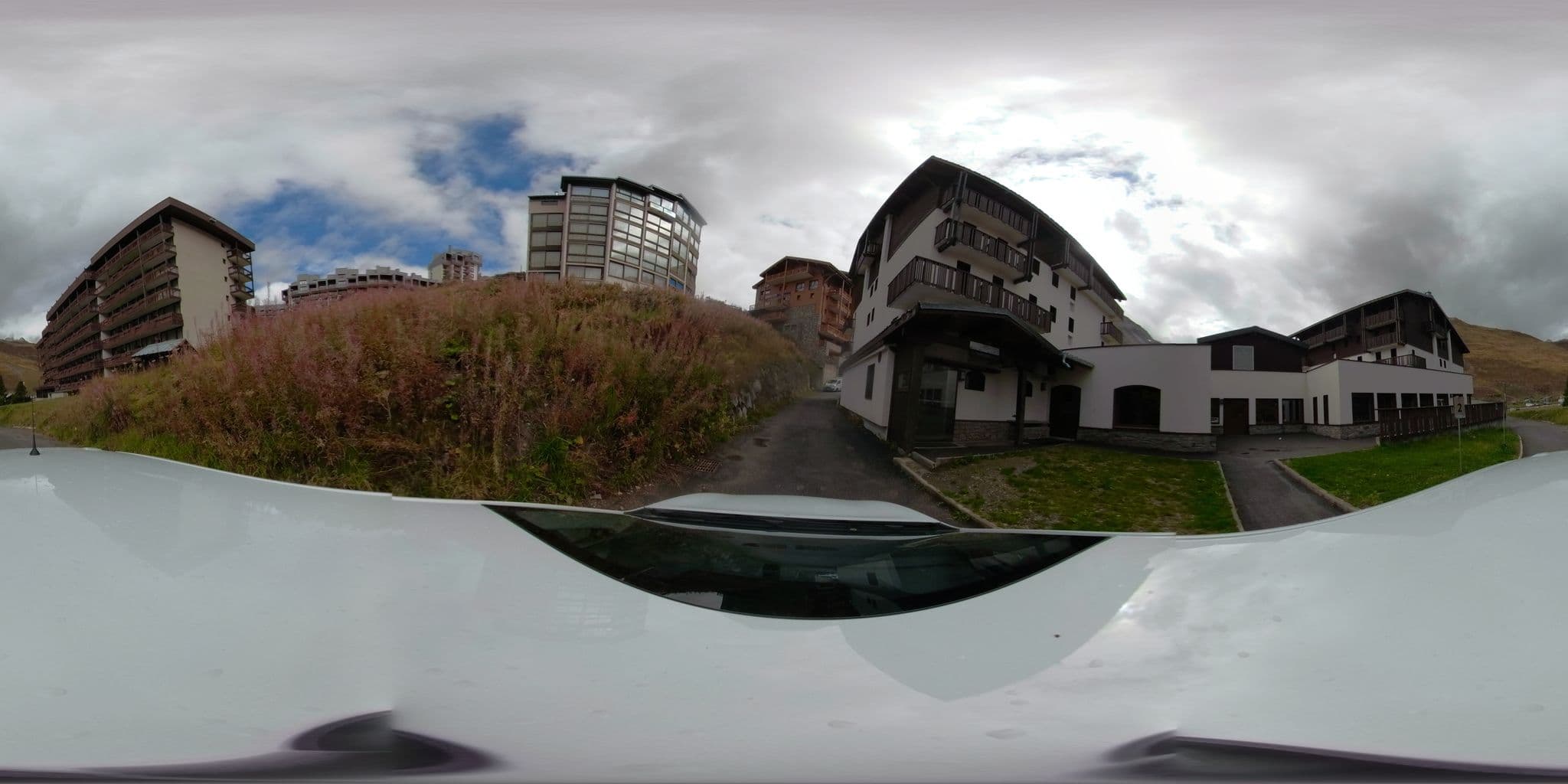 Street view near UCPA Tignes, Tignes — © serfim_cit_y (CC BY-SA · Mapillary)