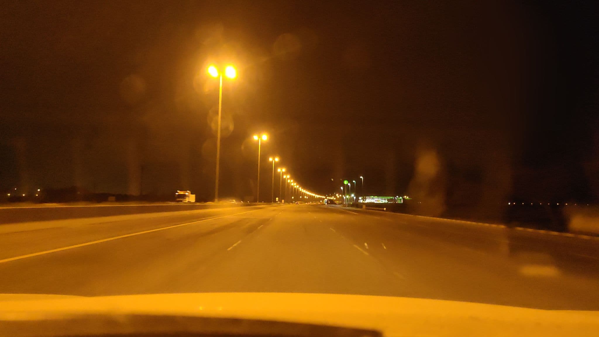 Street view near الى الخيران, Al Aḩmadī — © rubyah (CC BY-SA · Mapillary)