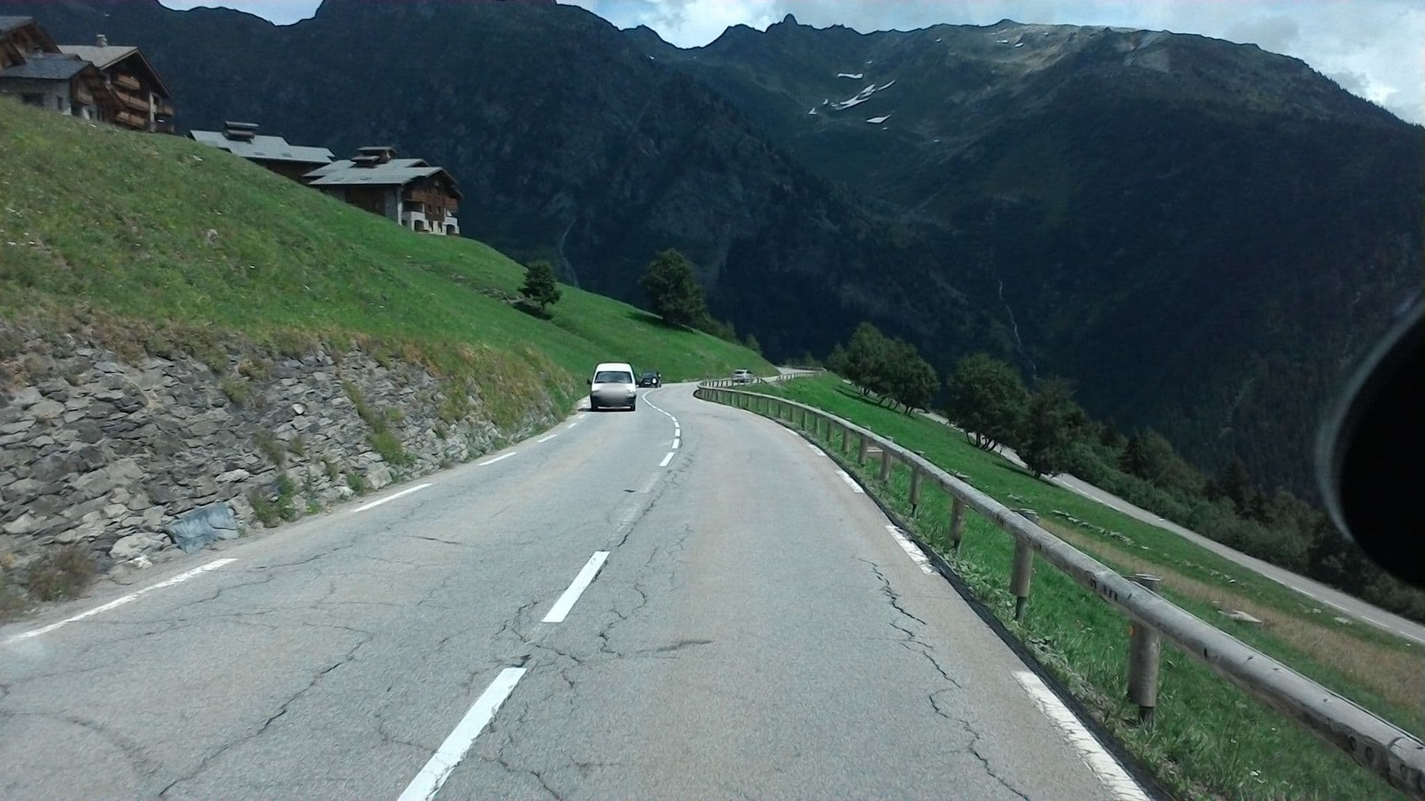 Street view near Chalet L'Ours de La Rosiere, Séez