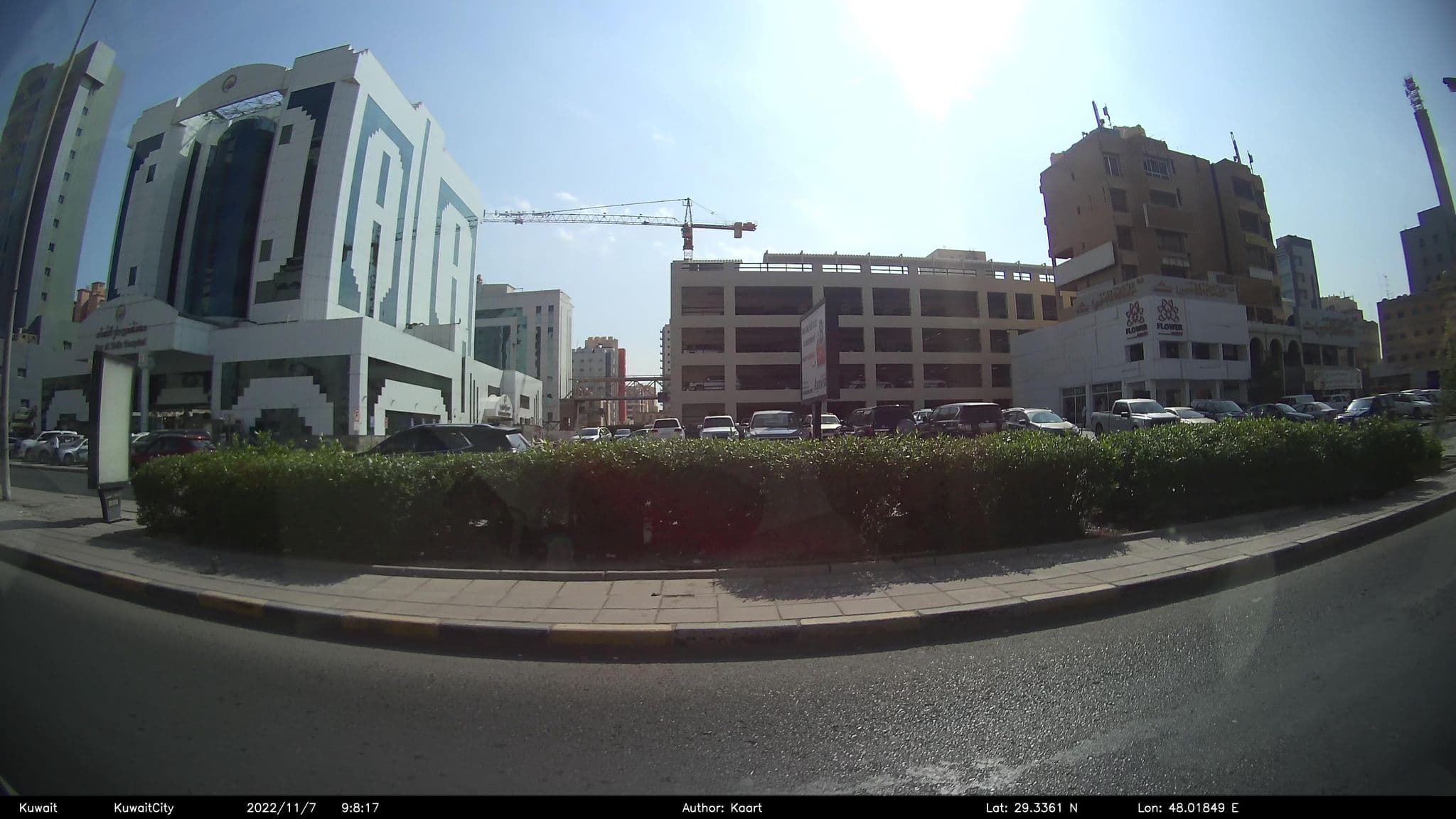Street view near MÃ¶venpick Hotel And Resort Al Bida'a Kuwait City, Ḩawallī — © kaart_2 (CC BY-SA · Mapillary)