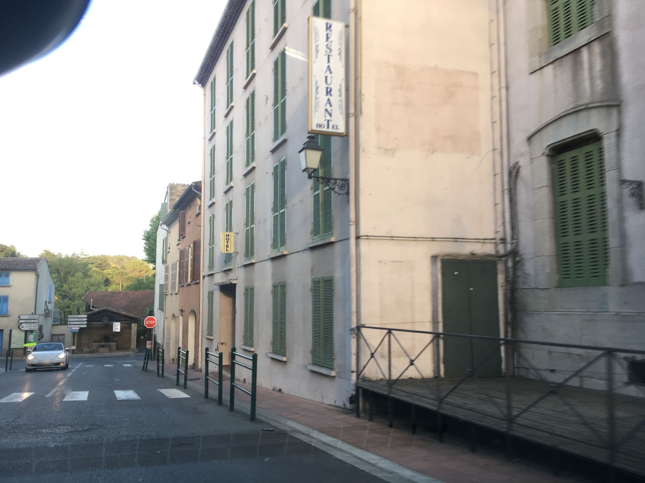 Street view near Hôtel La Cabro d'Or, Carcès — © phjarry (CC BY-SA · Mapillary)