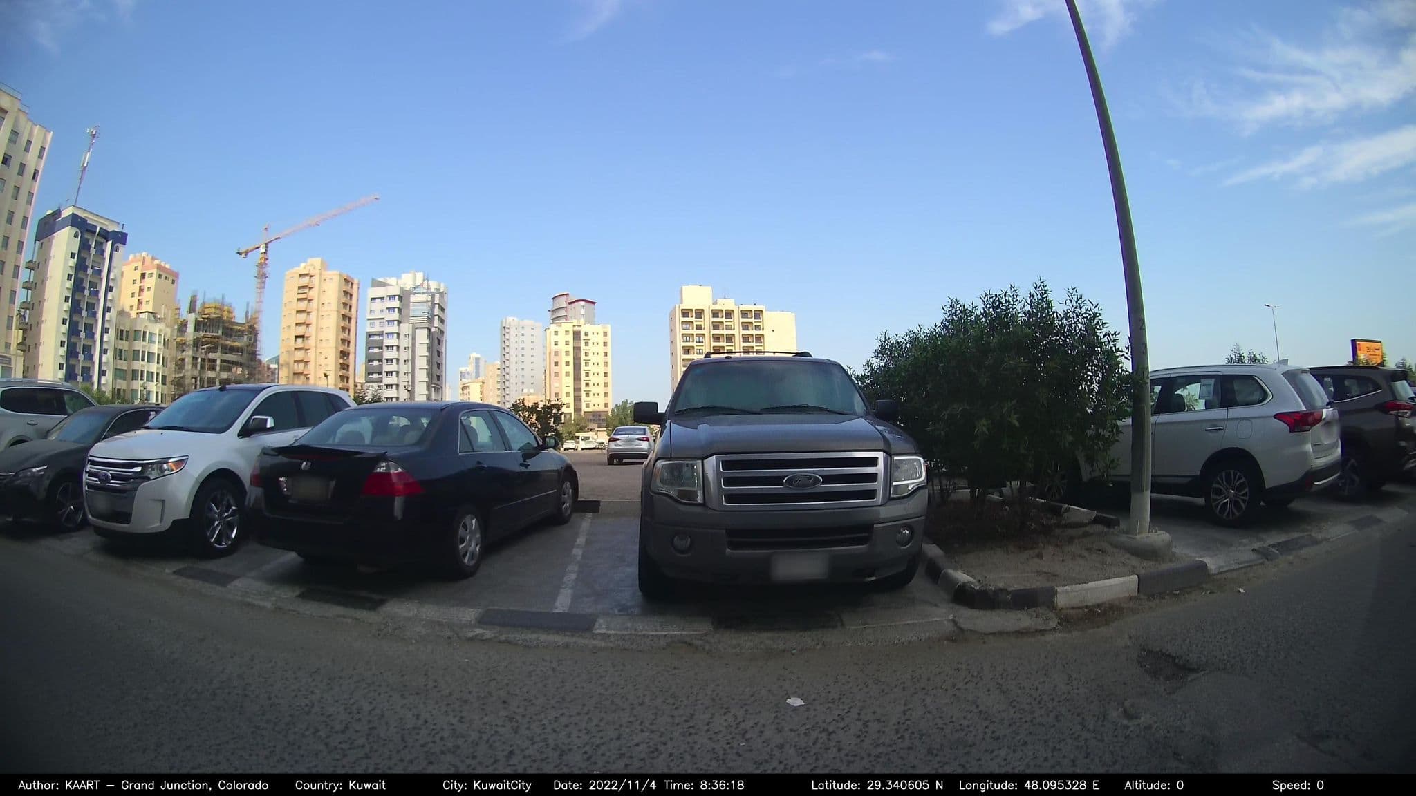 Street view near Grand Hotel - Kuwait, As Sālimīyah — © kaart_2 (CC BY-SA · Mapillary)