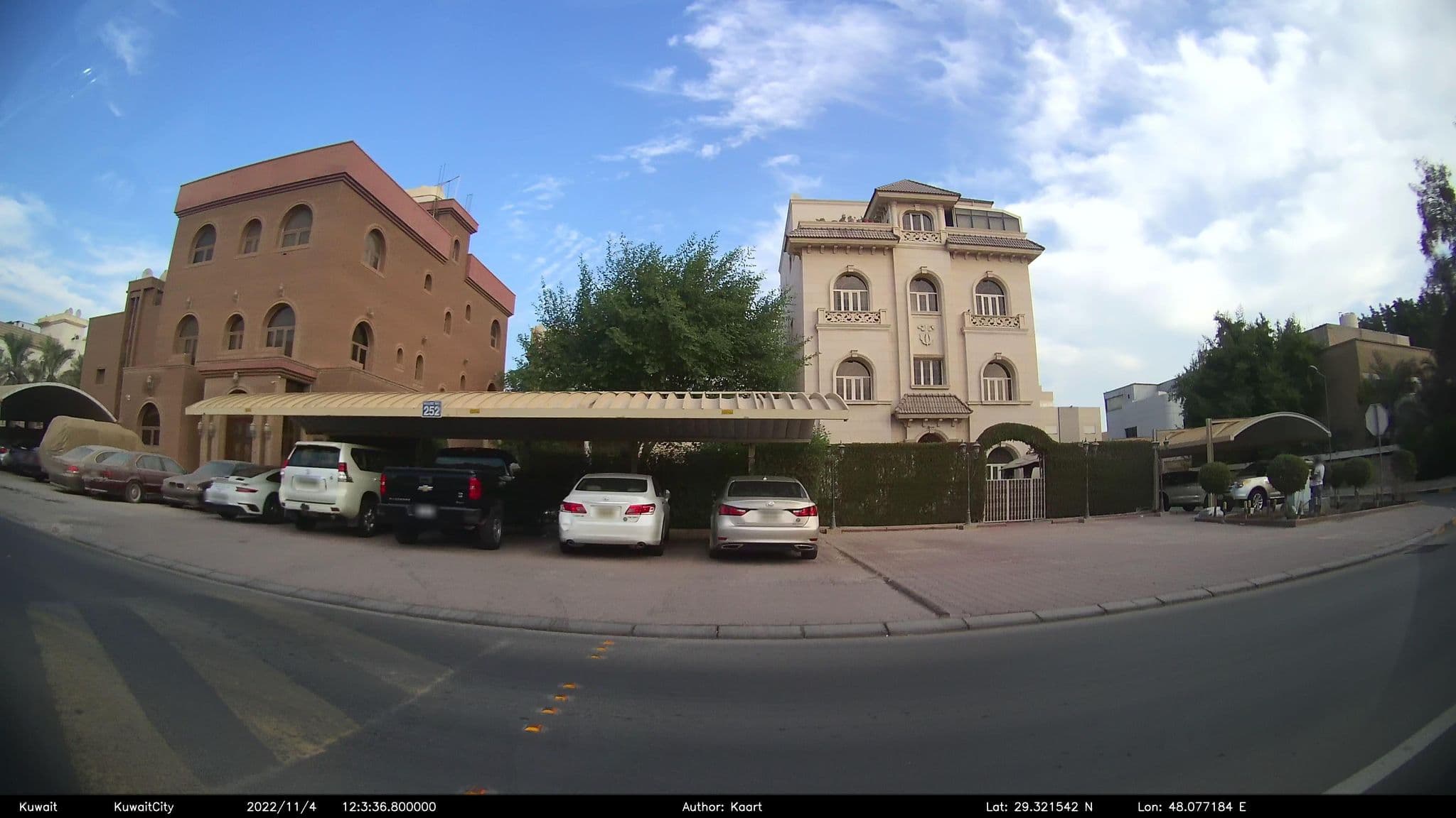 Street view near قلعة ال الحمدان حدهم مدلعيني, Ar Rumaythīyah — © kaart_2 (CC BY-SA · Mapillary)