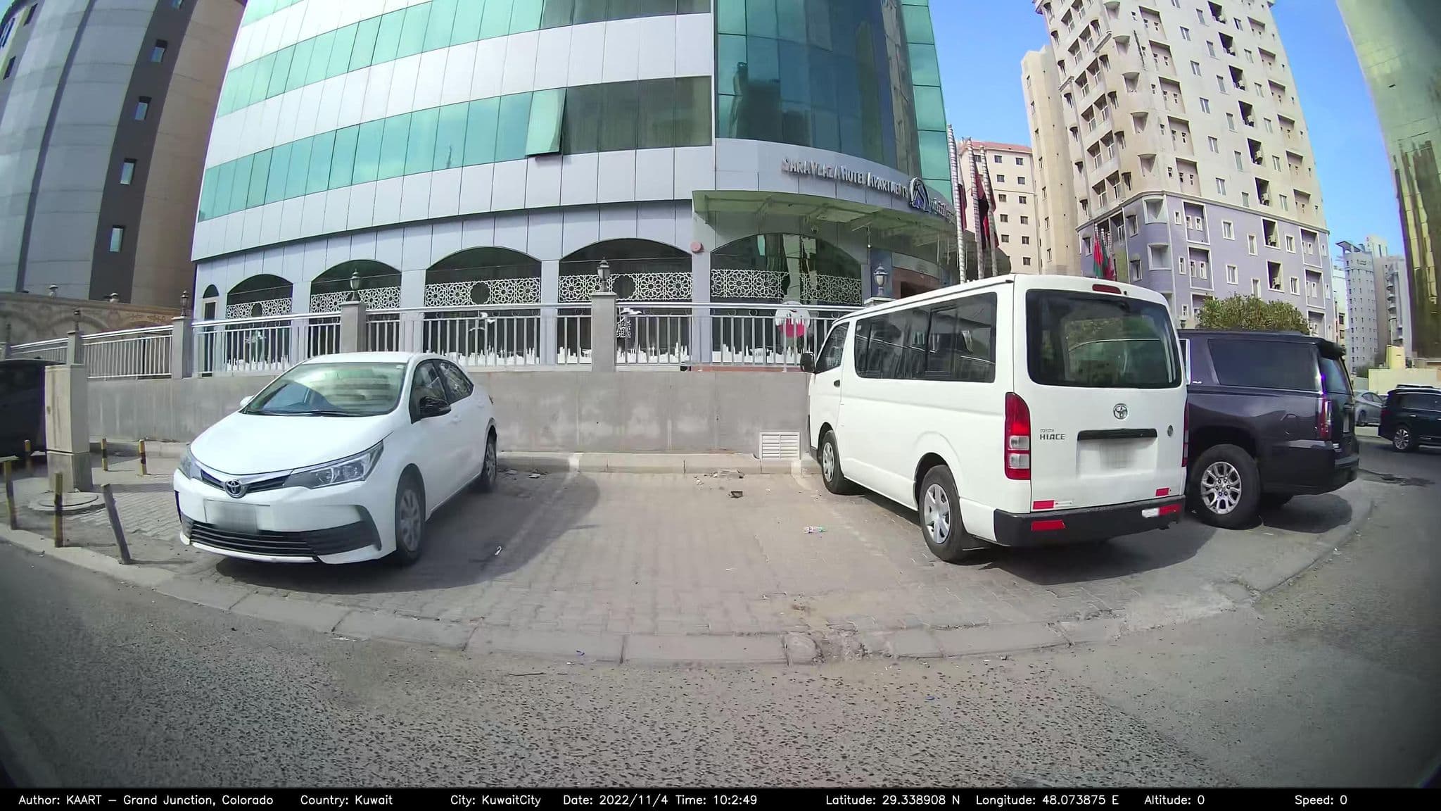 Street view near Sara Plaza Hotel, As Sālimīyah — © kaart_2 (CC BY-SA · Mapillary)