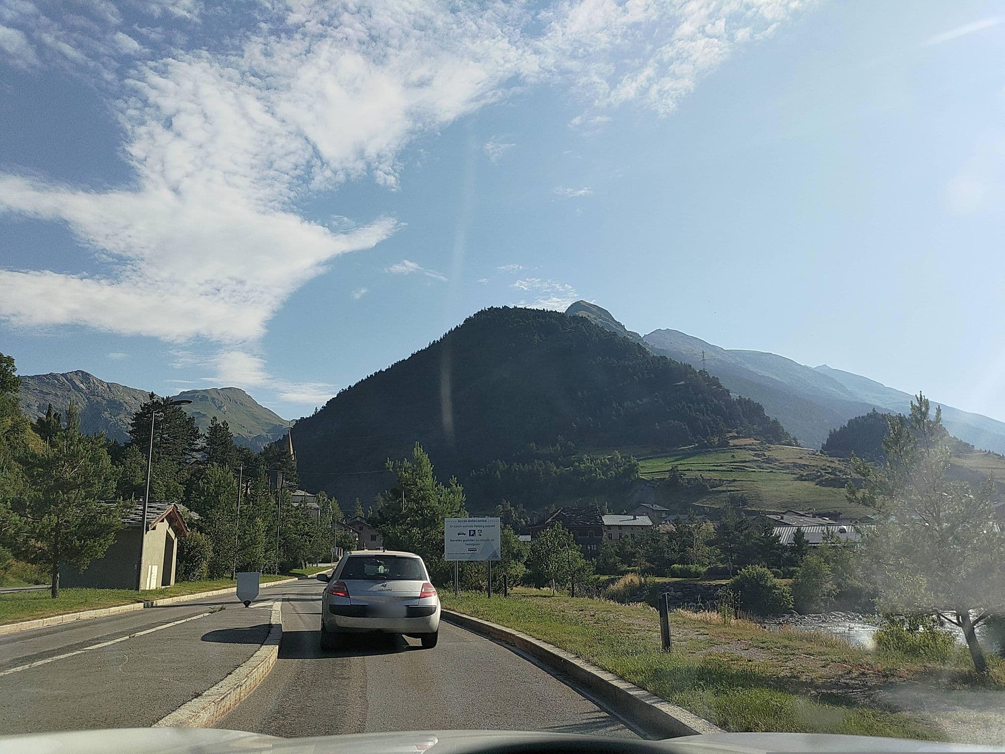 Street view near Aire de stationnement camping-car Termignon, Modane — © MatthieuF4FNE (CC BY-SA · Mapillary)