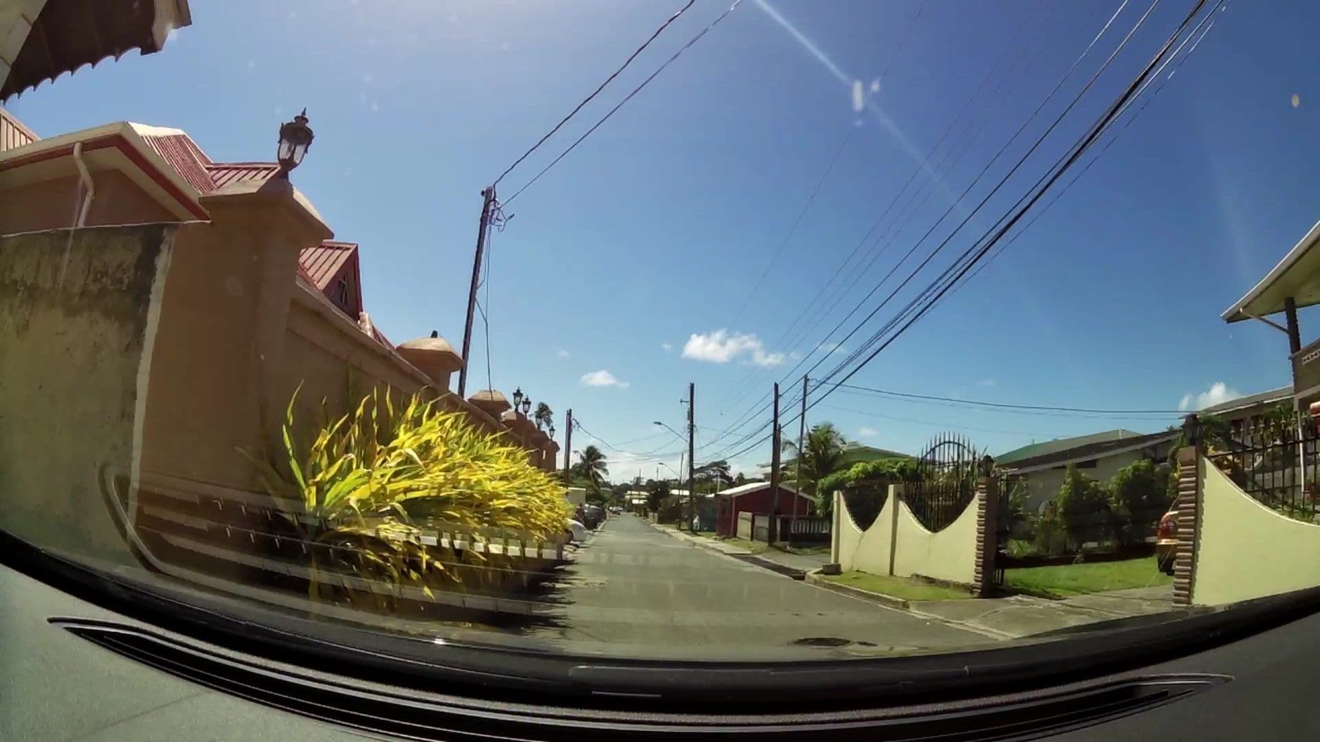 Street view near Karinelle Villa, Scarborough — © kaartcam (CC BY-SA · Mapillary)