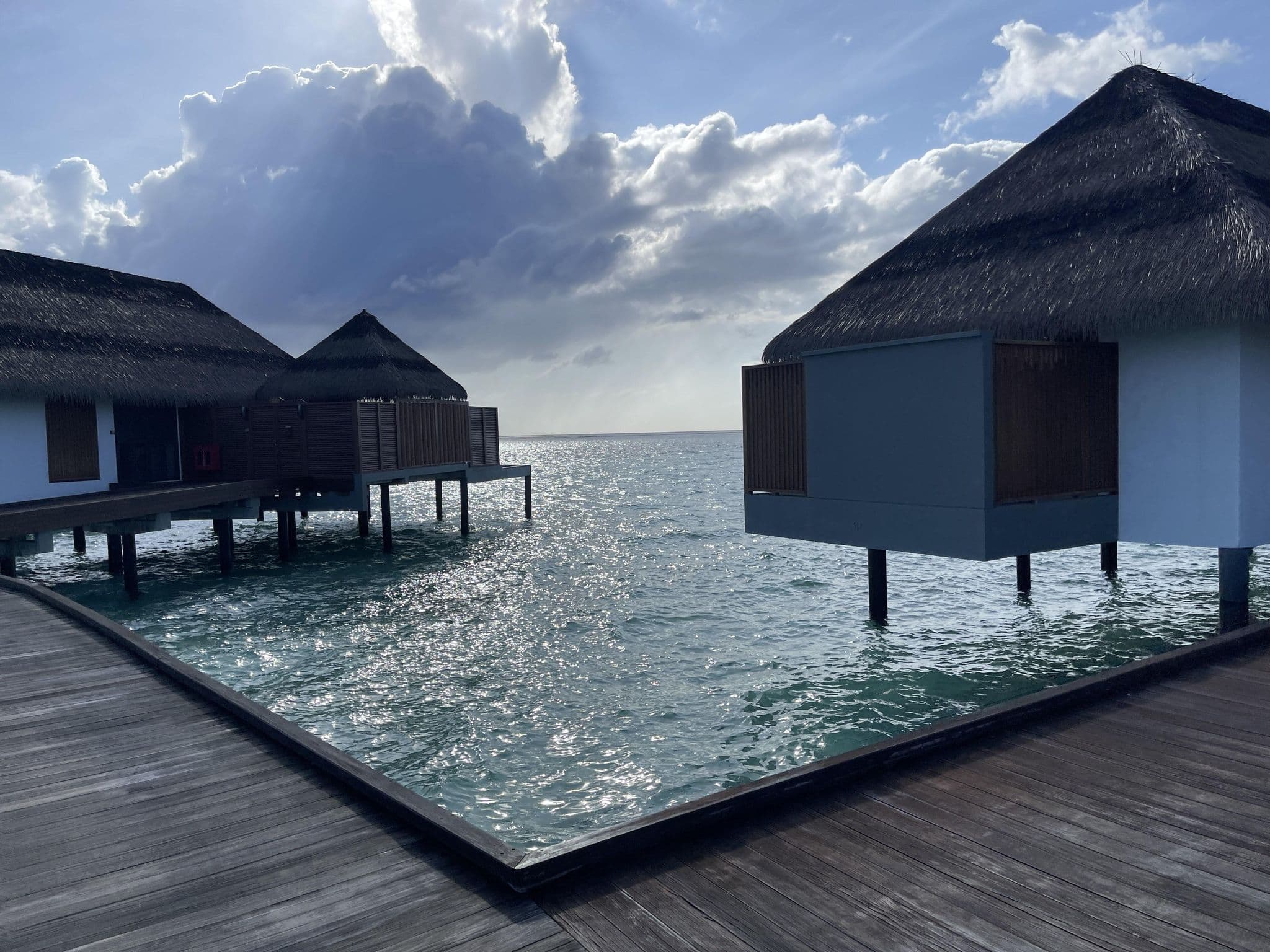 Street view near Room No. 528 (2Bed Room Ocean Pool Villa), Viligili — © stoebi (CC BY-SA · Mapillary)