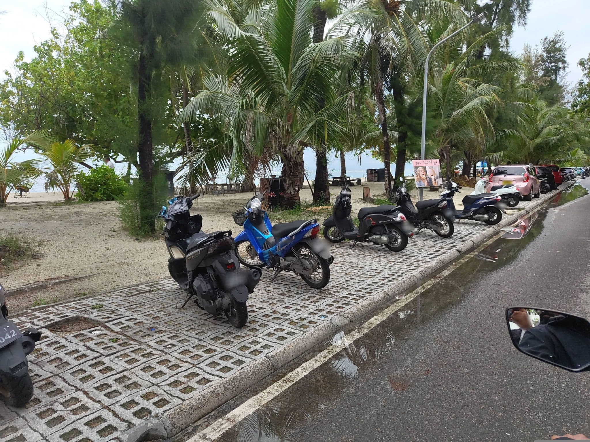 Street view near askani villa, Hulhumale — © sameeh (CC BY-SA · Mapillary)