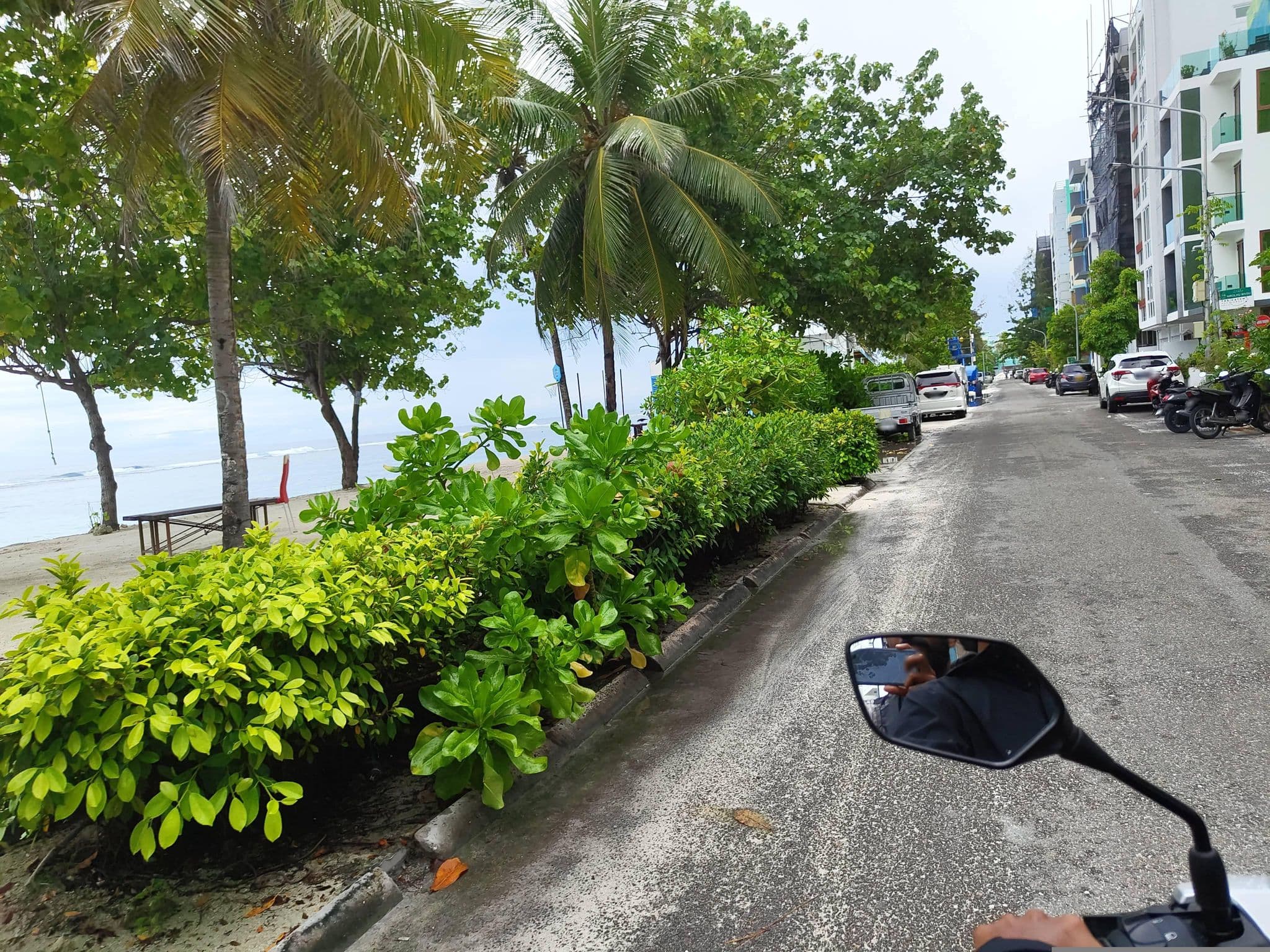 Street view near Amber Beach Hotel, Hulhumale — © sameeh (CC BY-SA · Mapillary)