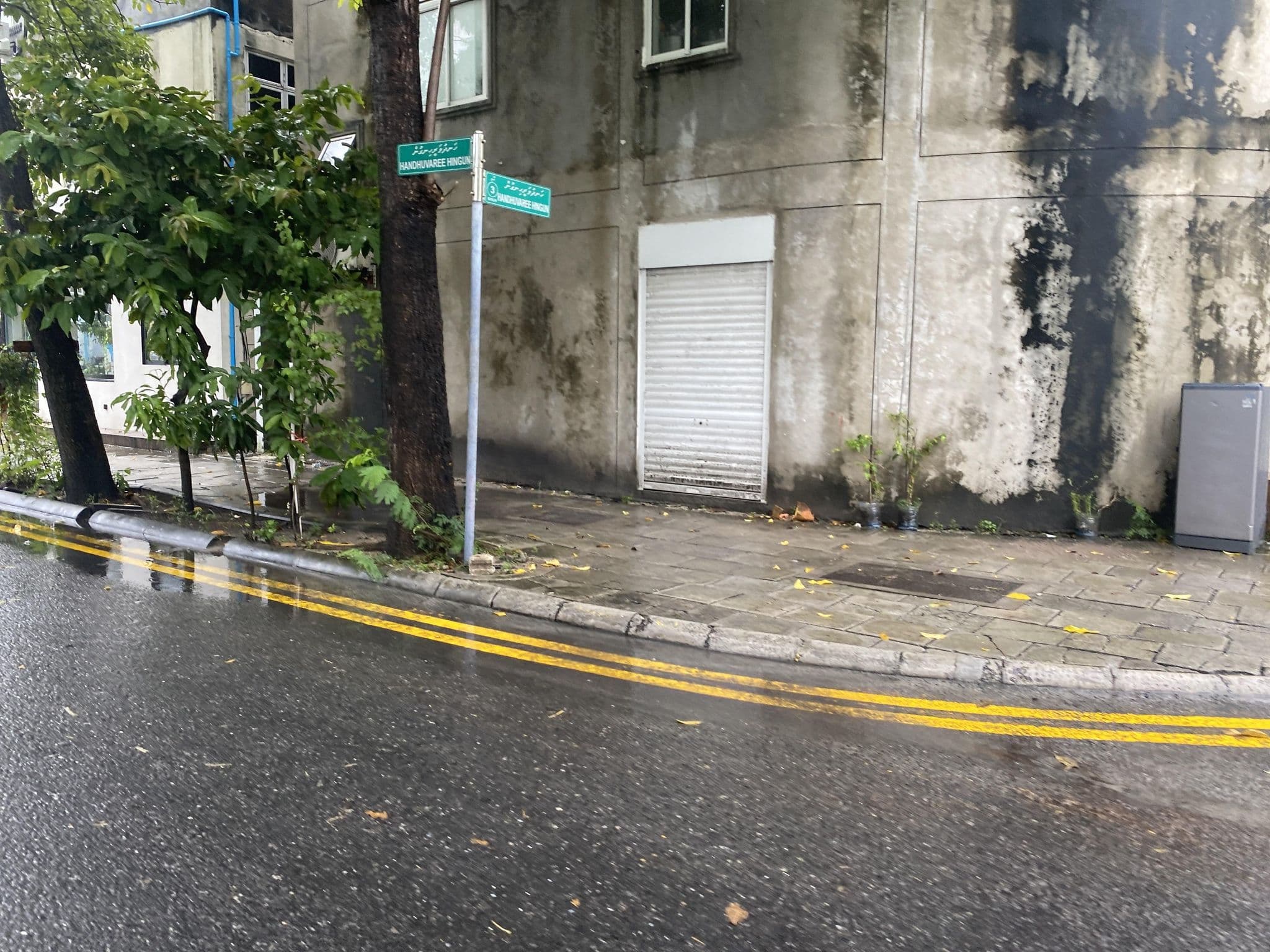 Street view near Elite Beach Inn, Hulhumale — © aimanshiyam (CC BY-SA · Mapillary)