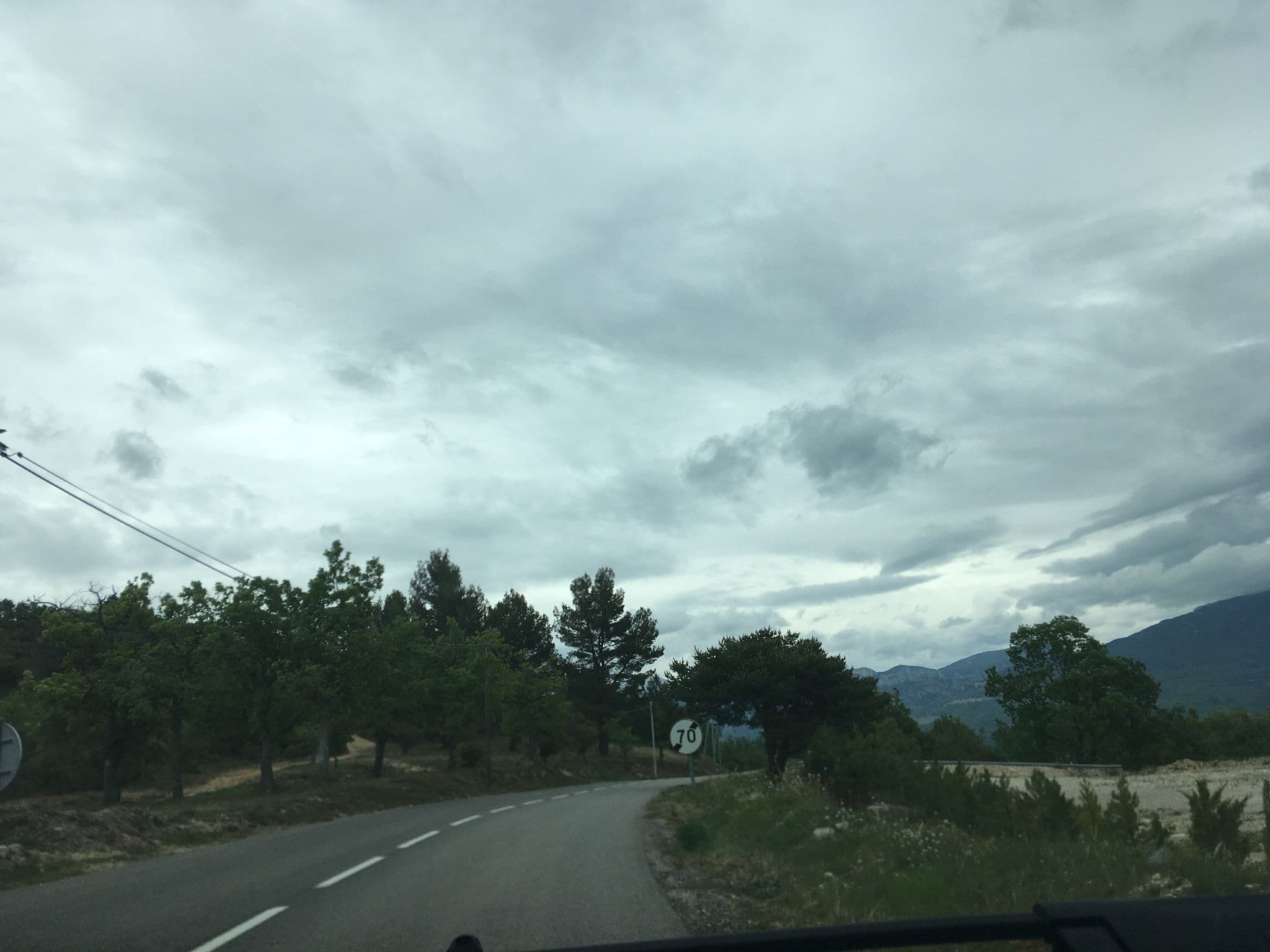 Street view near Camping-car Park Sainte-Croix-du-Verdon, Panoramique, Riez — © phjarry (CC BY-SA · Mapillary)