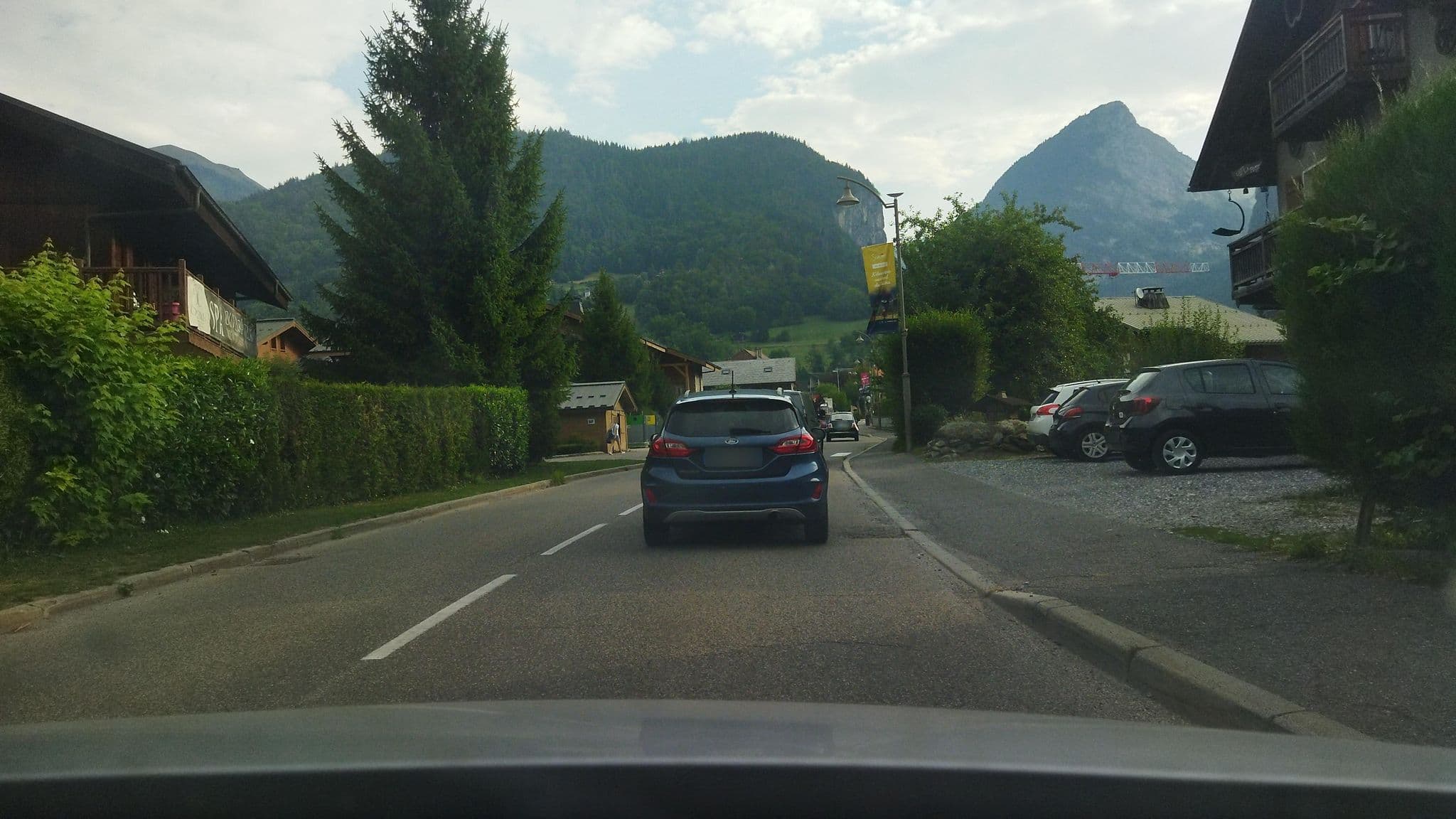 Street view near CGH La Reine de Près, Samoëns — © QLFM (CC BY-SA · Mapillary)