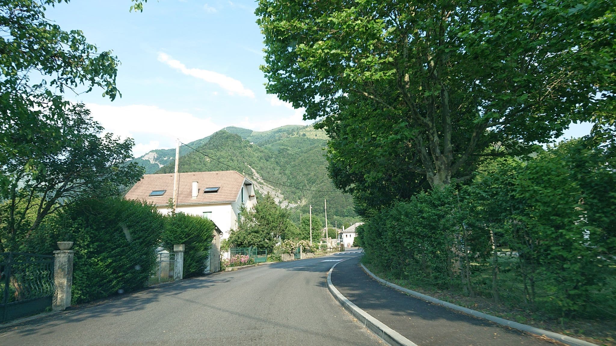 Street view near Camping Municipal Les Aires, Mens — © remonet (CC BY-SA · Mapillary)
