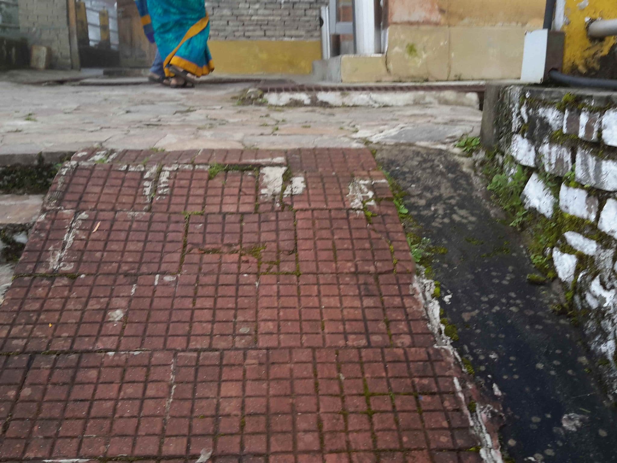 Street view near Dochula Resort, Thimphu — © supersubra (CC BY-SA · Mapillary)