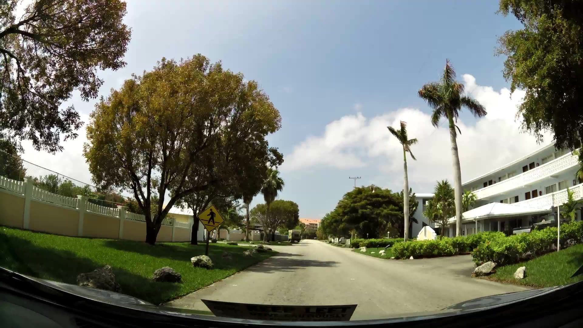 Street view near Flamingo Bay Resort & Marina, Lucaya — © kaartcam (CC BY-SA · Mapillary)