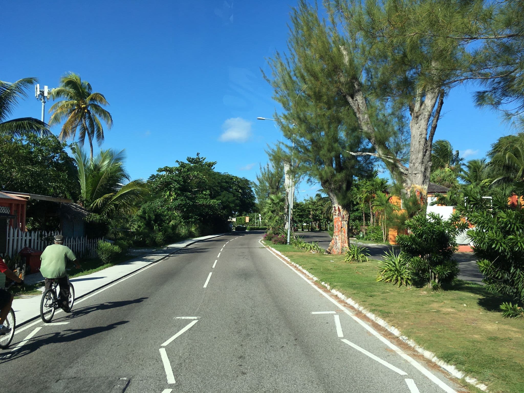 Street view near Netties Place Casuarinas Hotel, Killarney — © raveneye (CC BY-SA · Mapillary)