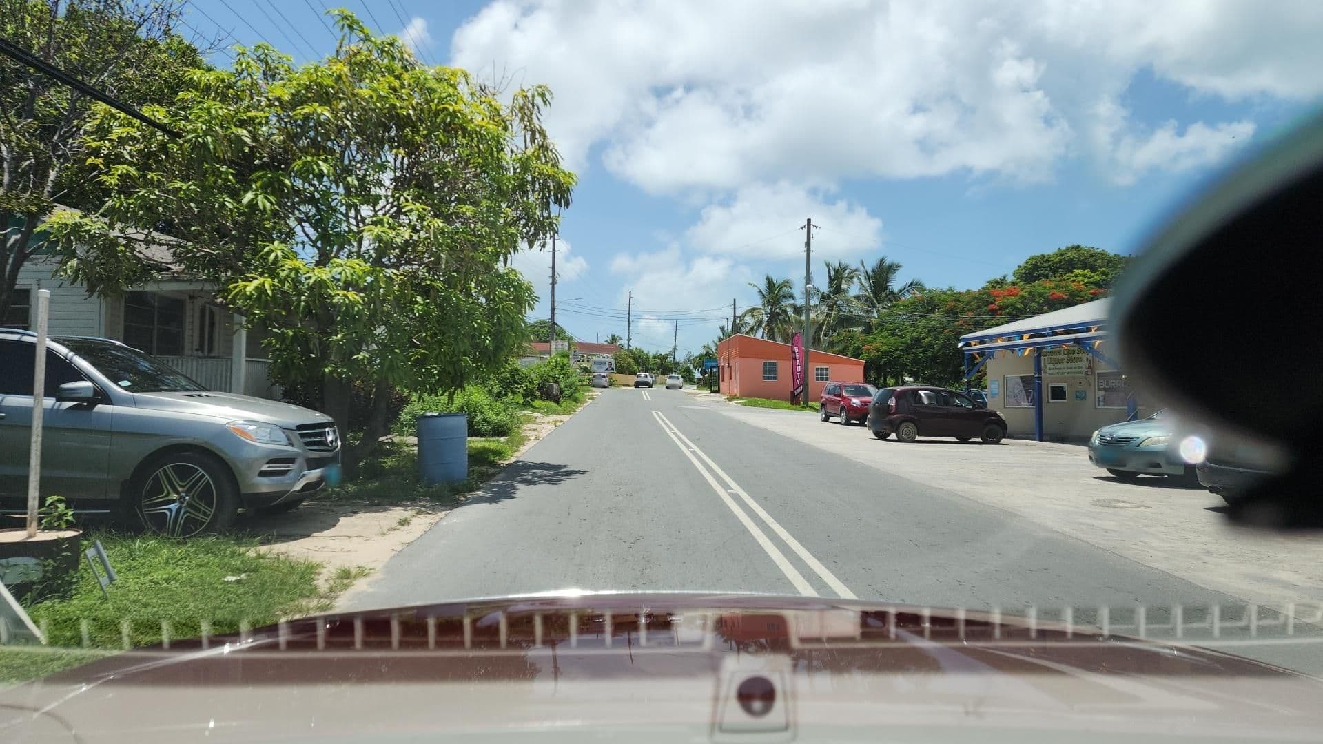 Street view near French Leave Resort, Autograph Collection, Freetown — © roadroid (CC BY-SA · Mapillary)