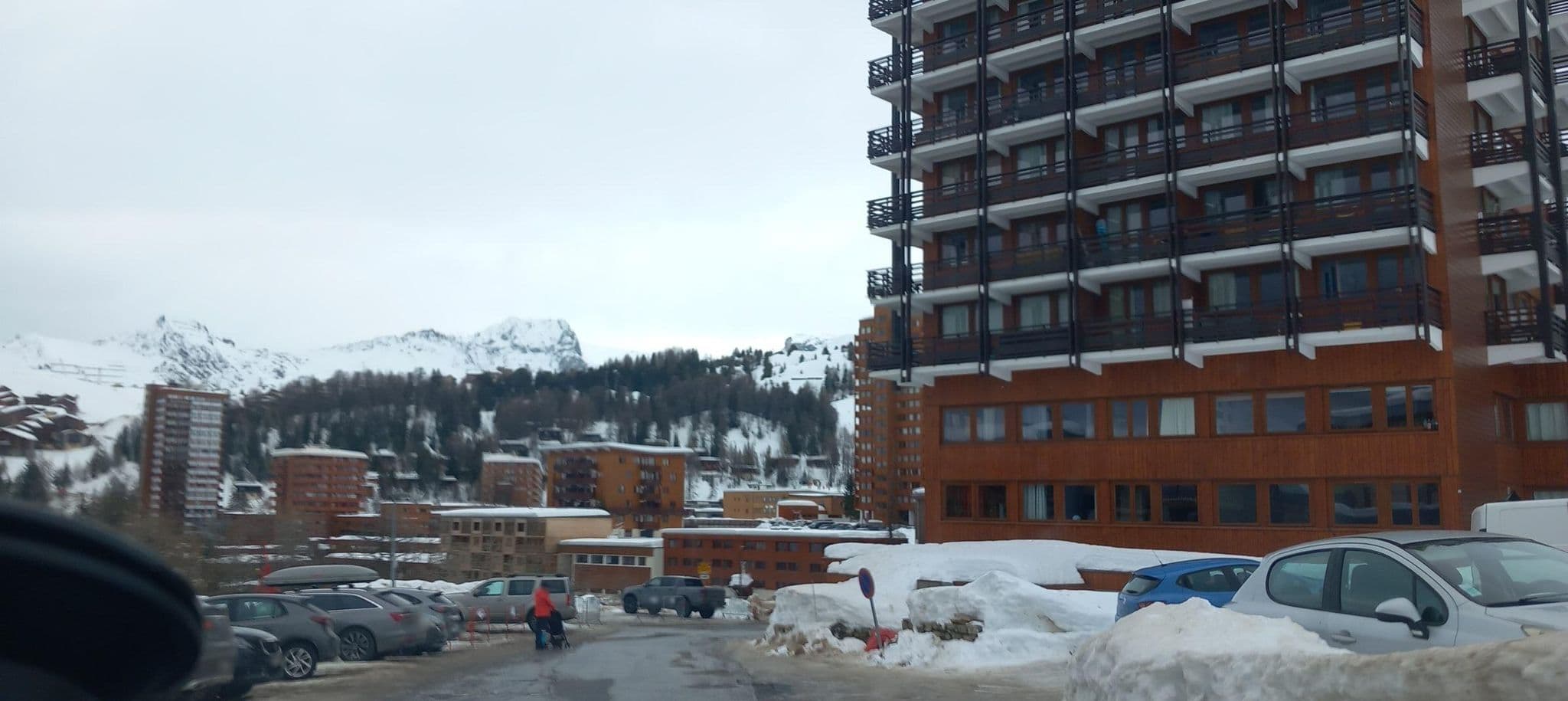 Street view near Manaka Résidence & Spa, Belle-Plagne — © MatthieuF4FNE (CC BY-SA · Mapillary)