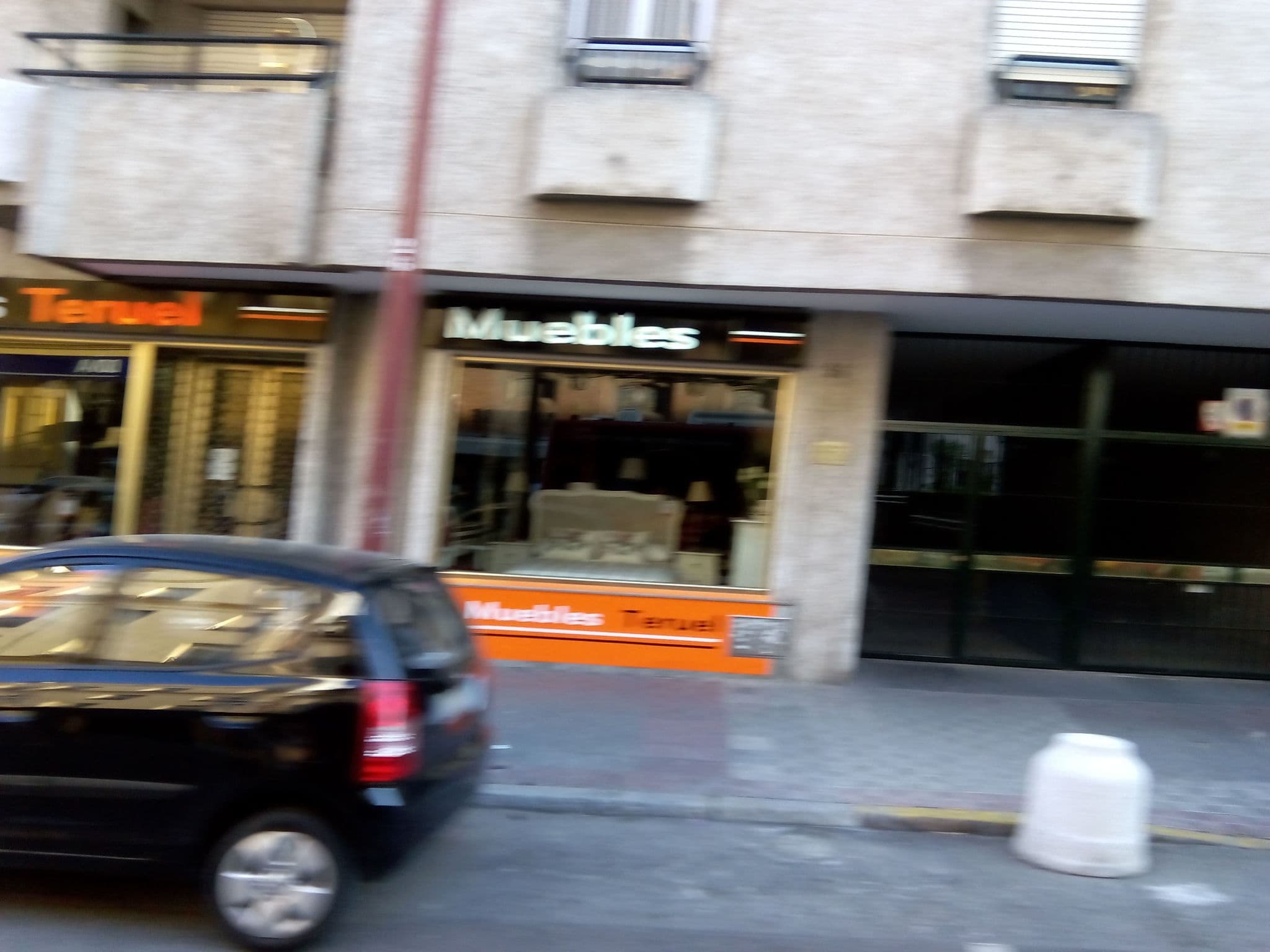 Street view near Pierre & Vacances Sevilla Apartamentos, Sevilla — © anarey (CC BY-SA · Mapillary)