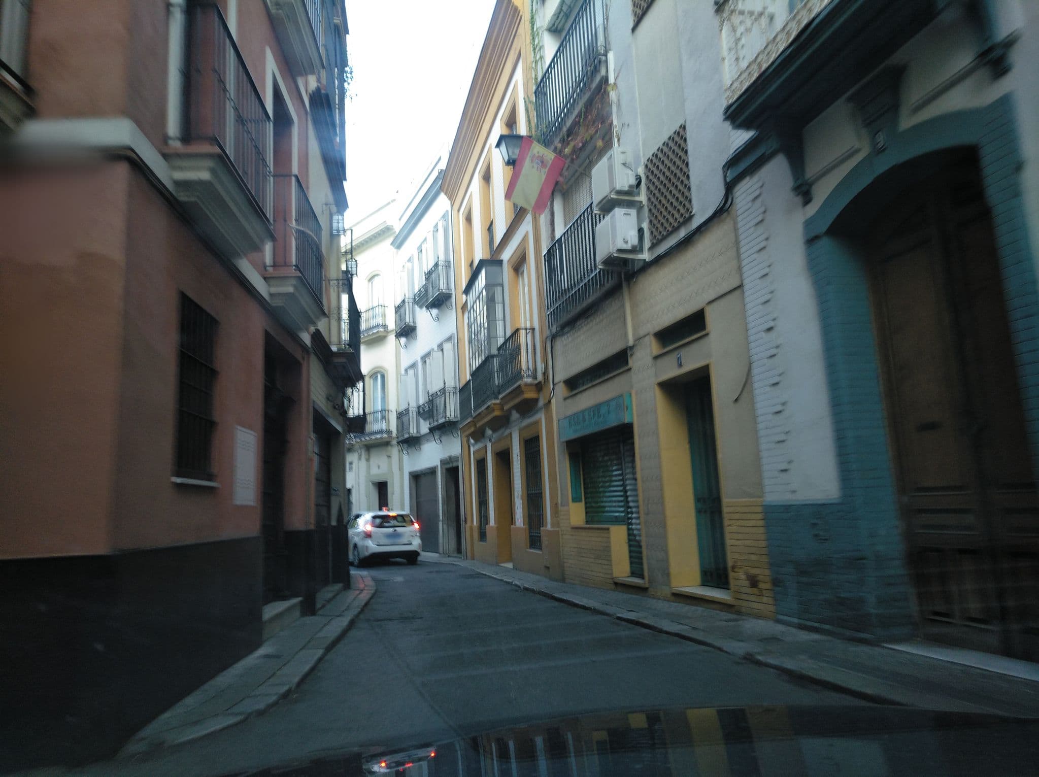 Street view near BYPILLOW Residence Abril | Estudio en el centro de Sevilla, Sevilla — © filohipo (CC BY-SA · Mapillary)