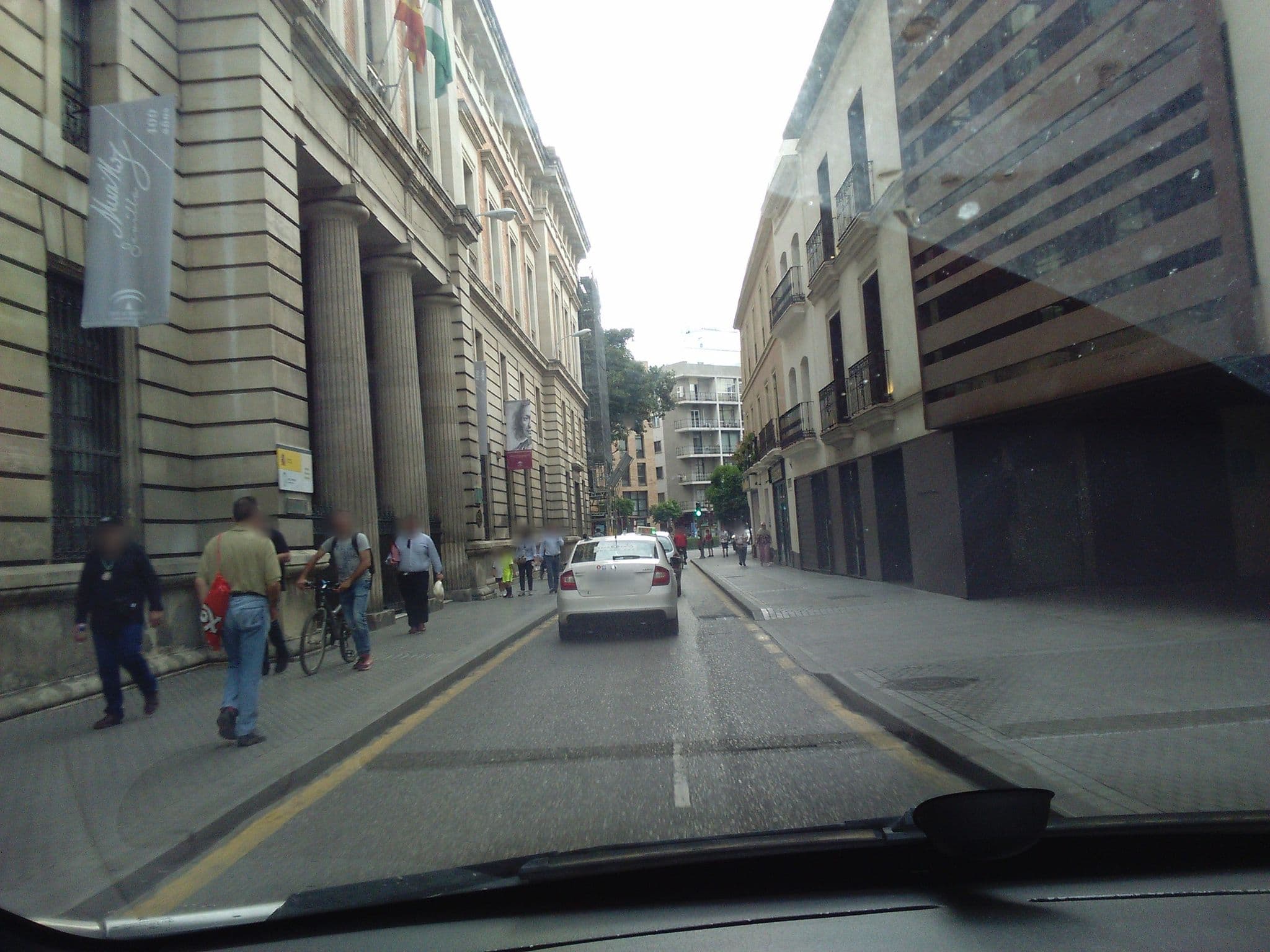 Street view near Hotel Posada del Lucero | Monumento Nacional, Sevilla — © cristinadc (CC BY-SA · Mapillary)