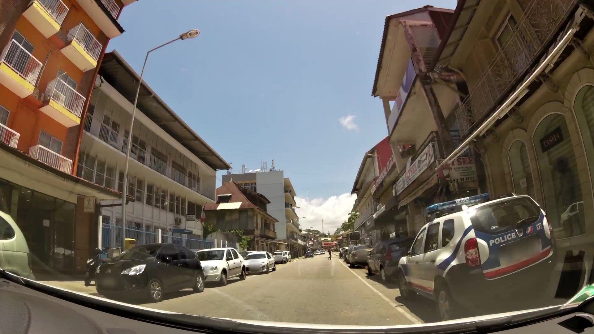 Street view near Hôtel Amazonia, Cayenne — © kaartcam (CC BY-SA · Mapillary)