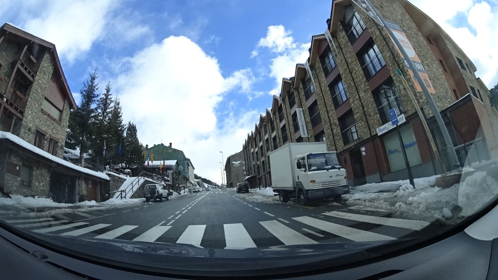 Street view near Pierre&Vacances Bordes d'Envalira - Ed. Bâtiment, El Tarter — © sashazykov (CC BY-SA · Mapillary)