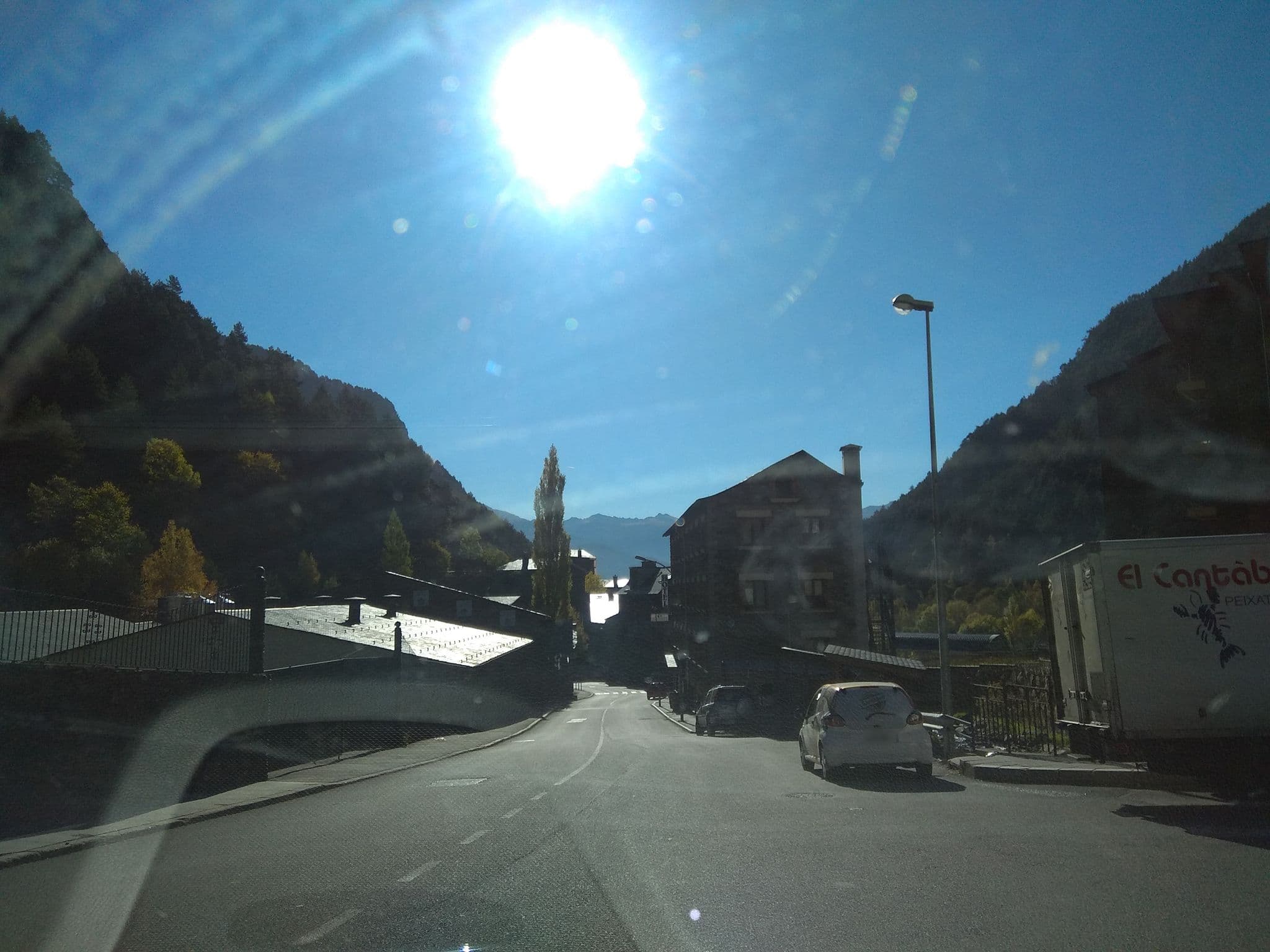 Street view near hotel diana parc, Arinsal — © egofer (CC BY-SA · Mapillary)