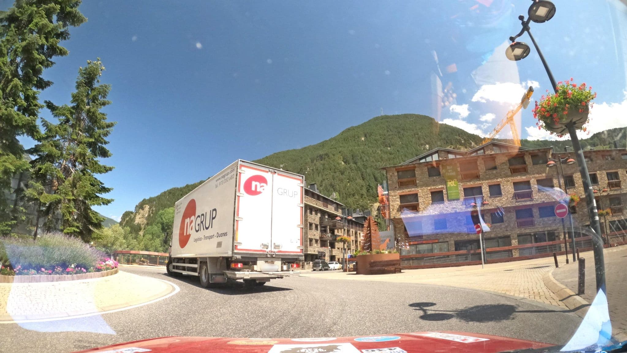 Street view near Hotel Roc Del Castel, Canillo — © masterofnoroad (CC BY-SA · Mapillary)