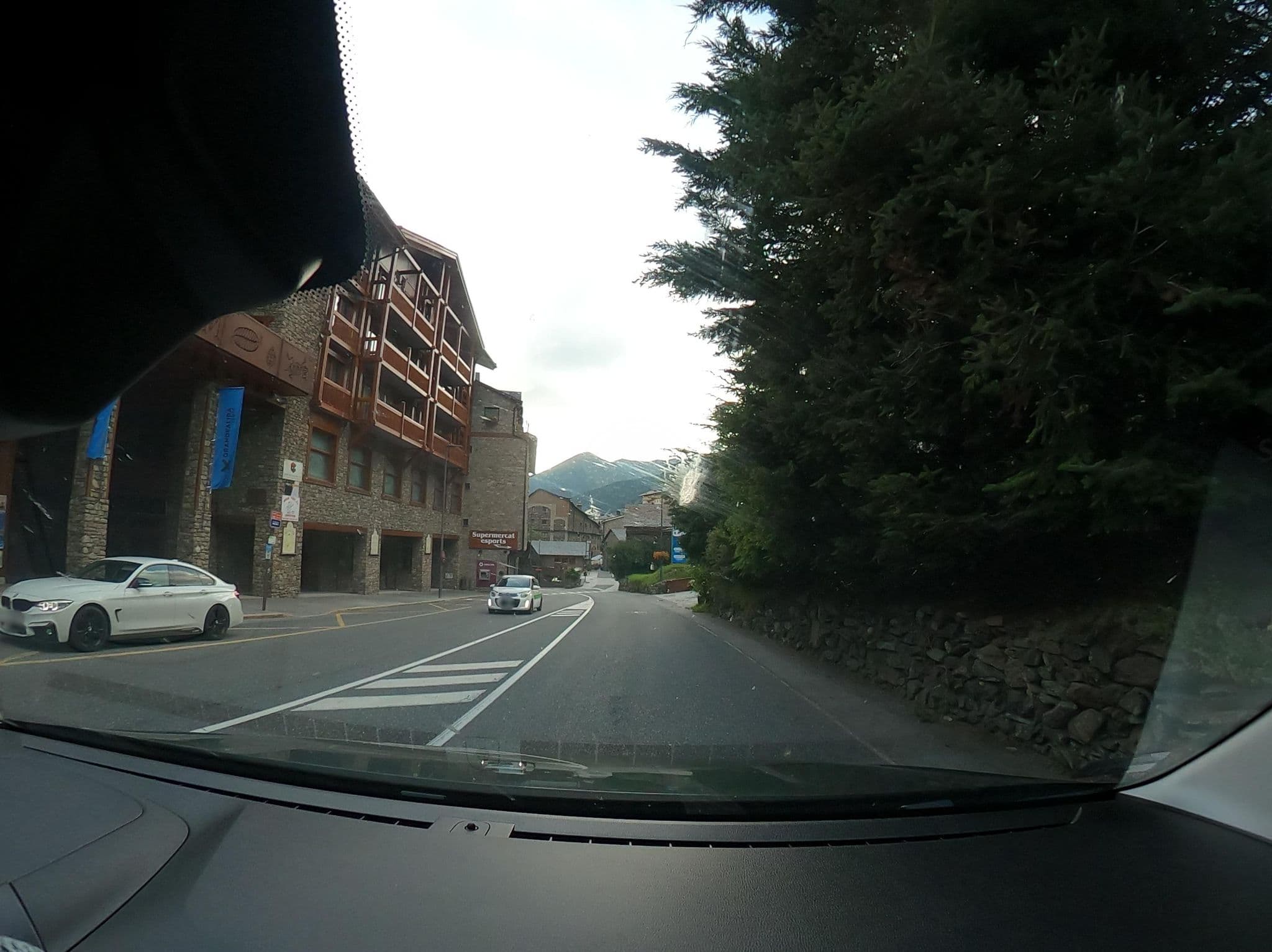 Street view near Els Llacs Montain Aparments, El Tarter — © vst (CC BY-SA · Mapillary)