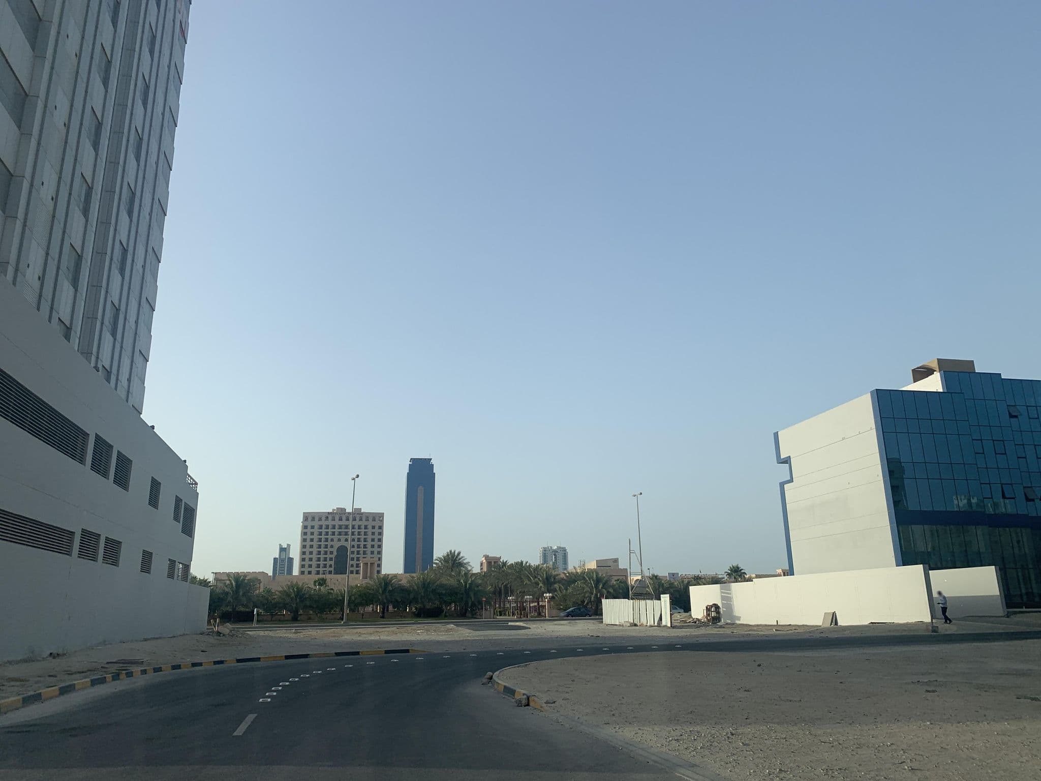 Street view near Al Raya Suites Manama, Sanābis — © sherif1234 (CC BY-SA · Mapillary)