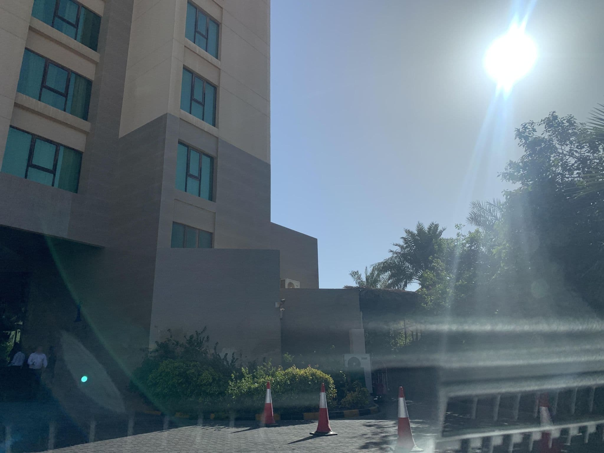 Street view near Lagoona Beach Luxury Resort & Spa, Jidd Ḩafş — © sherif1234 (CC BY-SA · Mapillary)