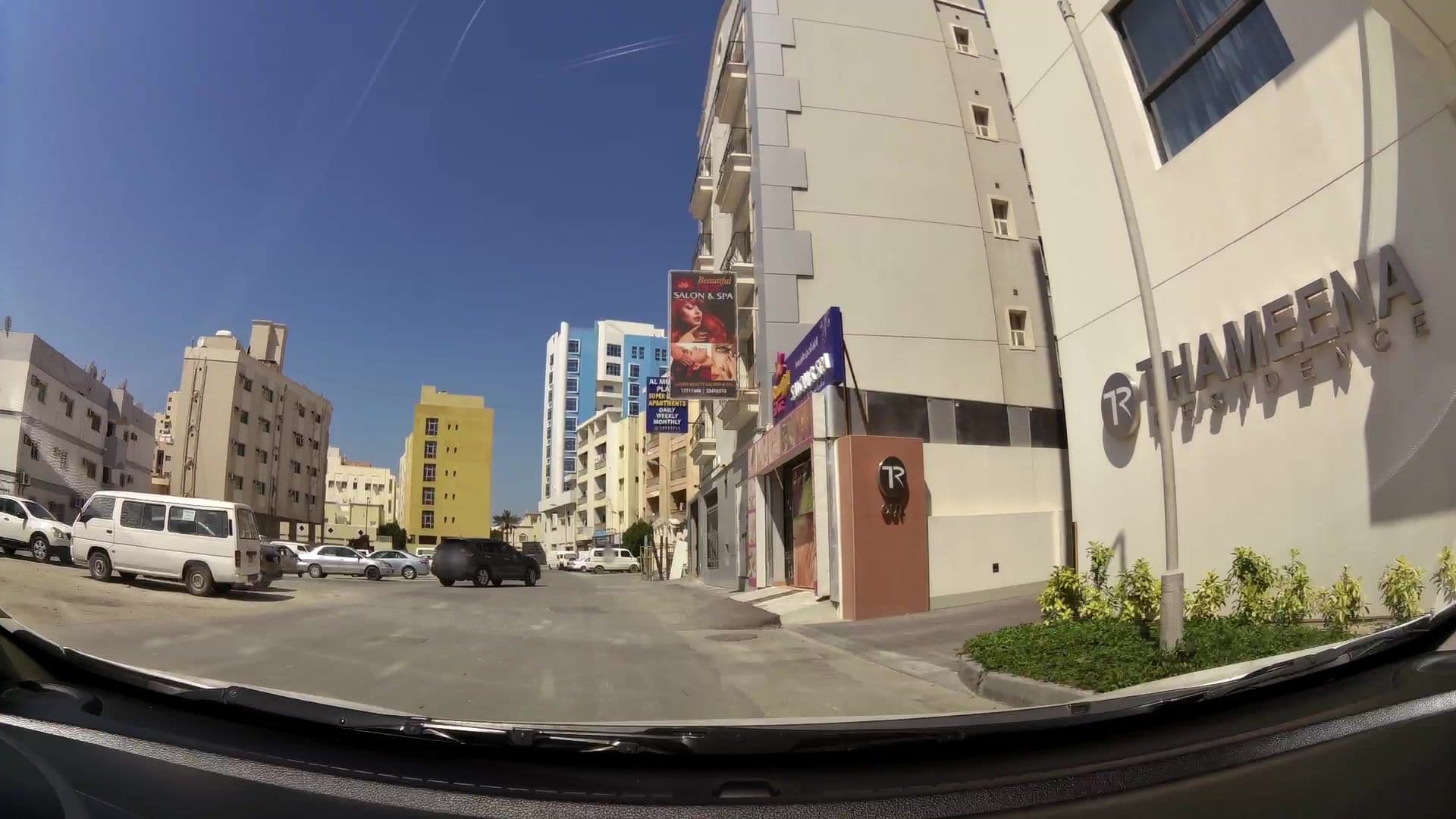 Street view near فندق مزيان بلازا, Manama — © kaartcam (CC BY-SA · Mapillary)