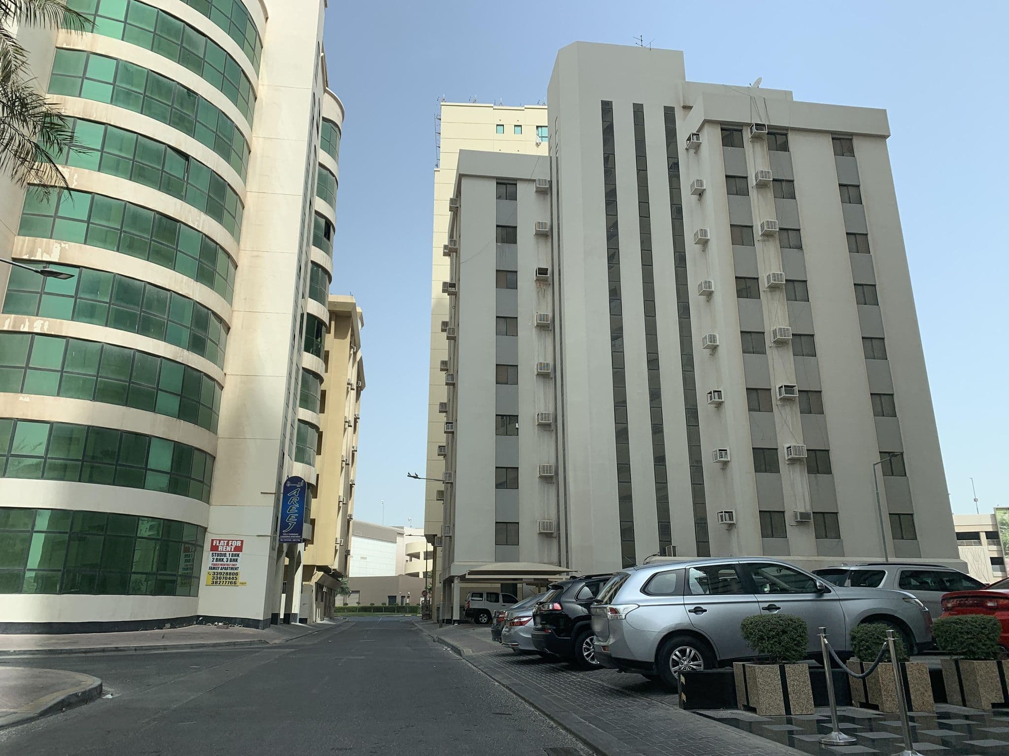 Street view near ويندام جاردن, Manama — © sherif1234 (CC BY-SA · Mapillary)