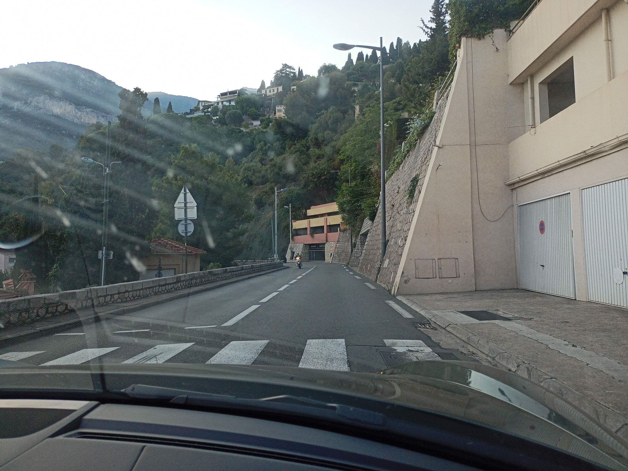 Street view near Yas Hotel, Saint-Roman — © xdTAGCLAN (CC BY-SA · Mapillary)