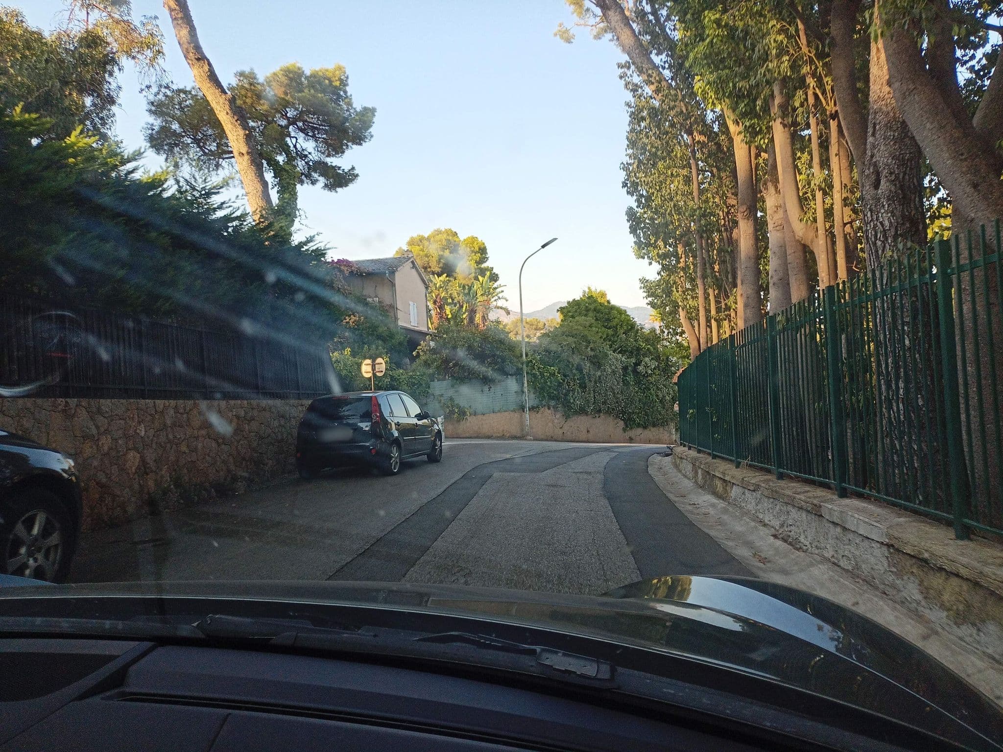 Street view near Grand Hotel Du Cap Martin, Saint-Roman — © xdTAGCLAN (CC BY-SA · Mapillary)